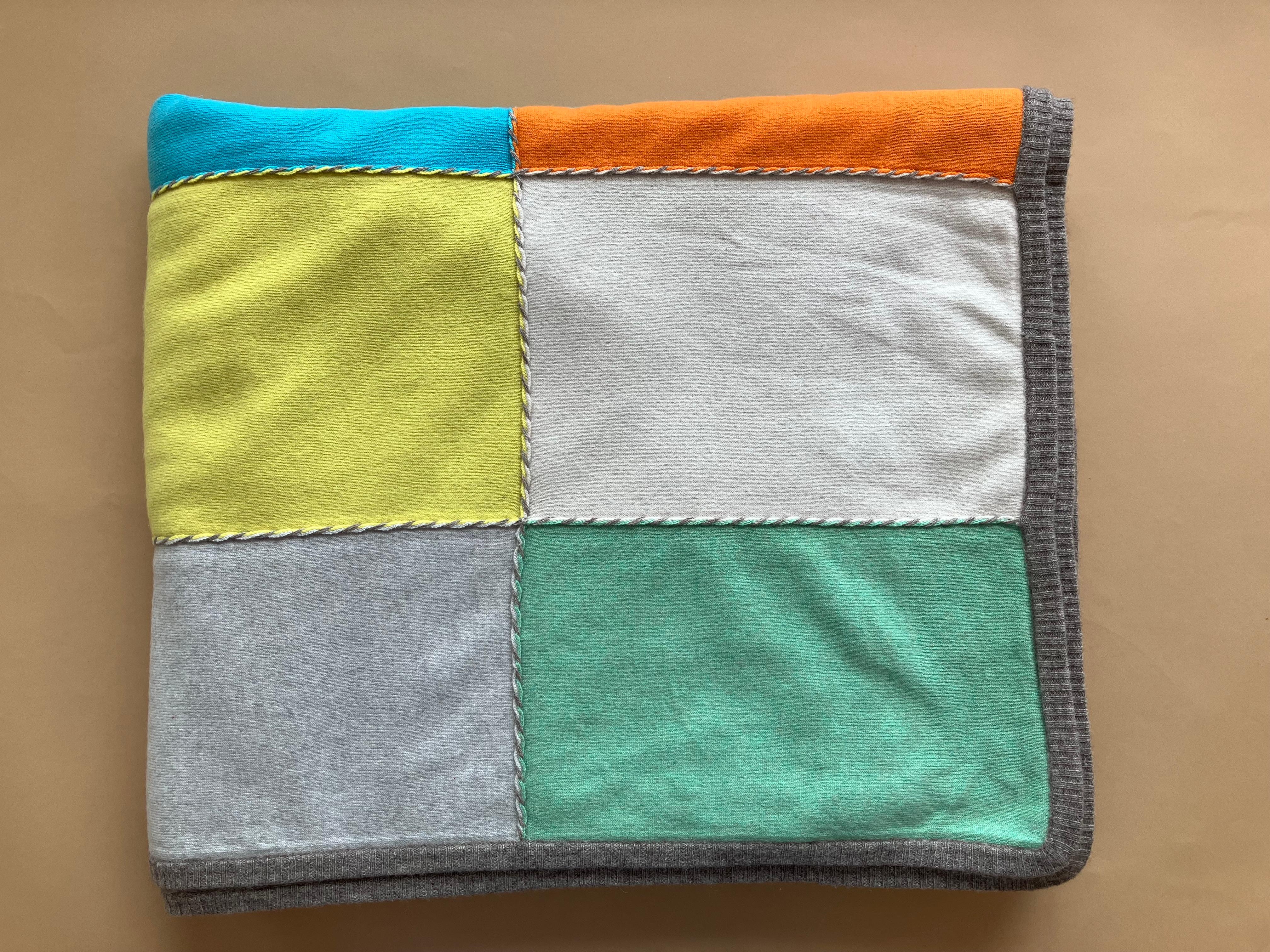 Hand-Crafted Corte di Kel (made in Perugia, Italy): 100％ Pure Scottish White Cashmere Blanket For Sale