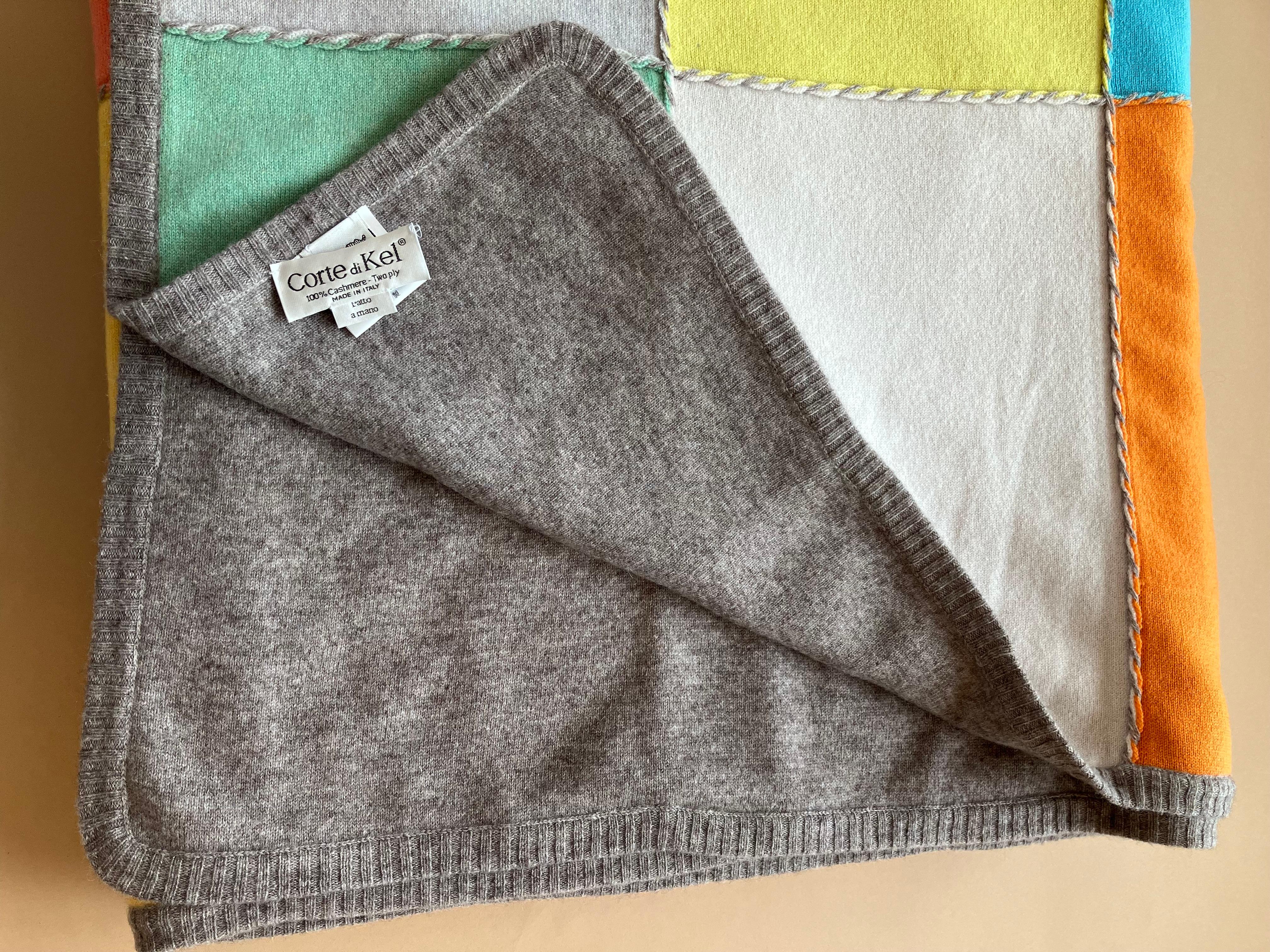 Corte di Kel (made in Perugia, Italy): 100％ Pure Scottish White Cashmere Blanket For Sale 1