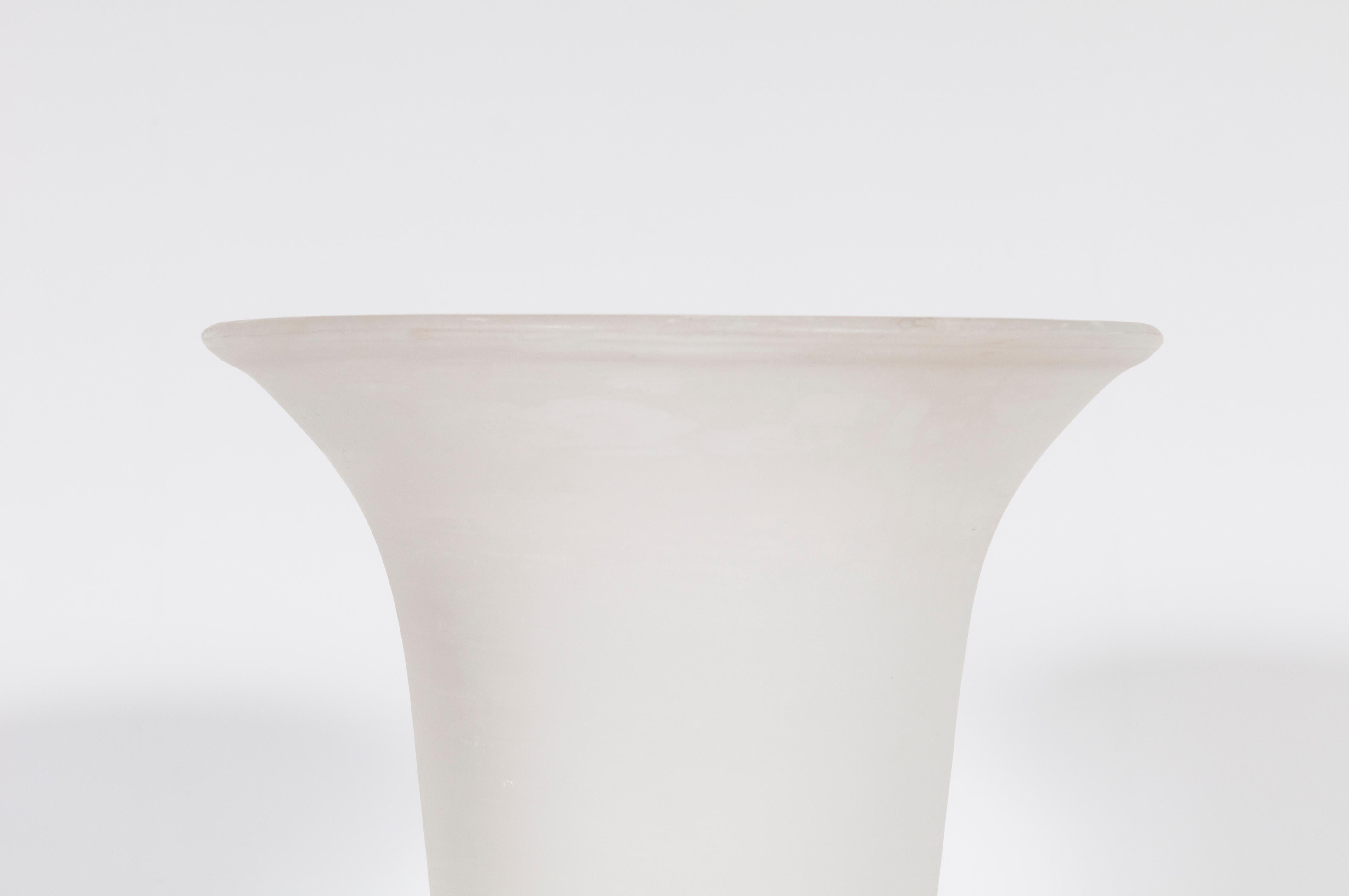 Late 20th Century Pure White Cenedese cavated style Vase in Blown Murano Glass Venice Italy 1990s For Sale