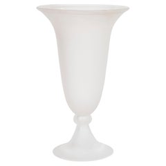 Vase de style Cenedese blanc pur en verre de Murano soufflé Venise Italie 1990