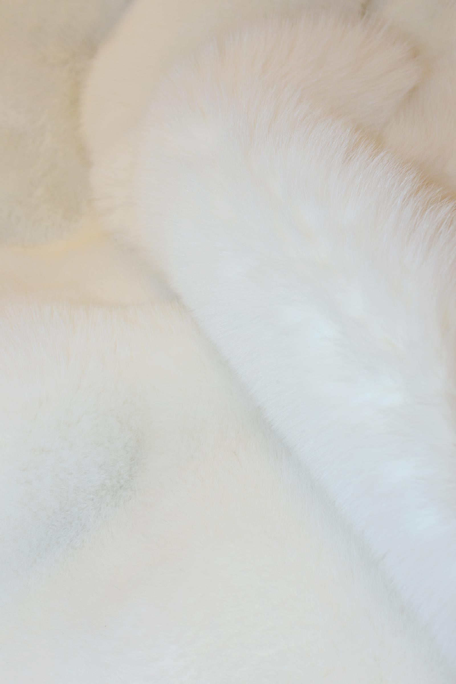 Contemporary Pure White Scandinavian Fox Fur Plaid with Cashemire For Sale