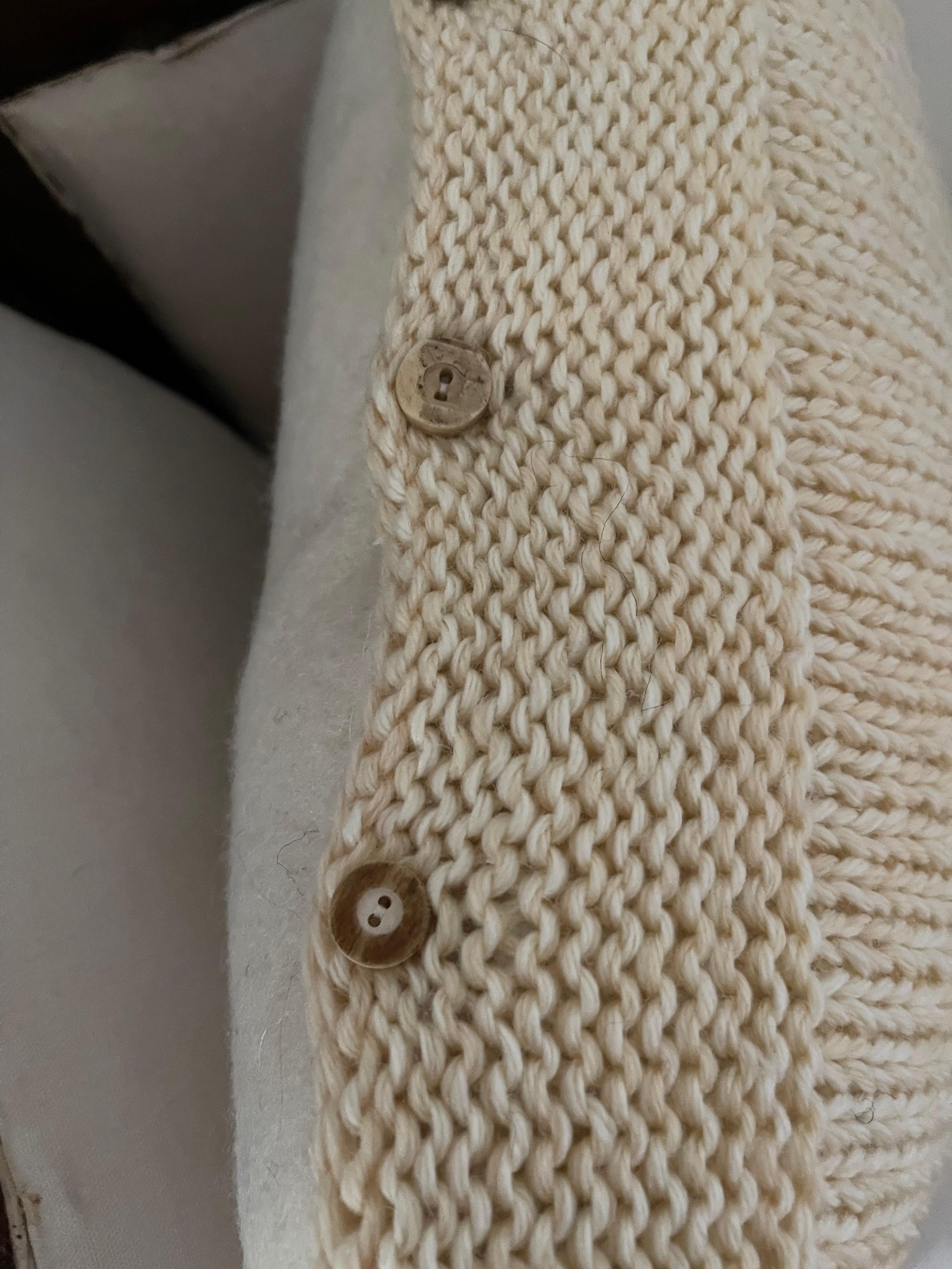 Annodato a mano Cuscino moderno organico in pura lana fatto a mano 