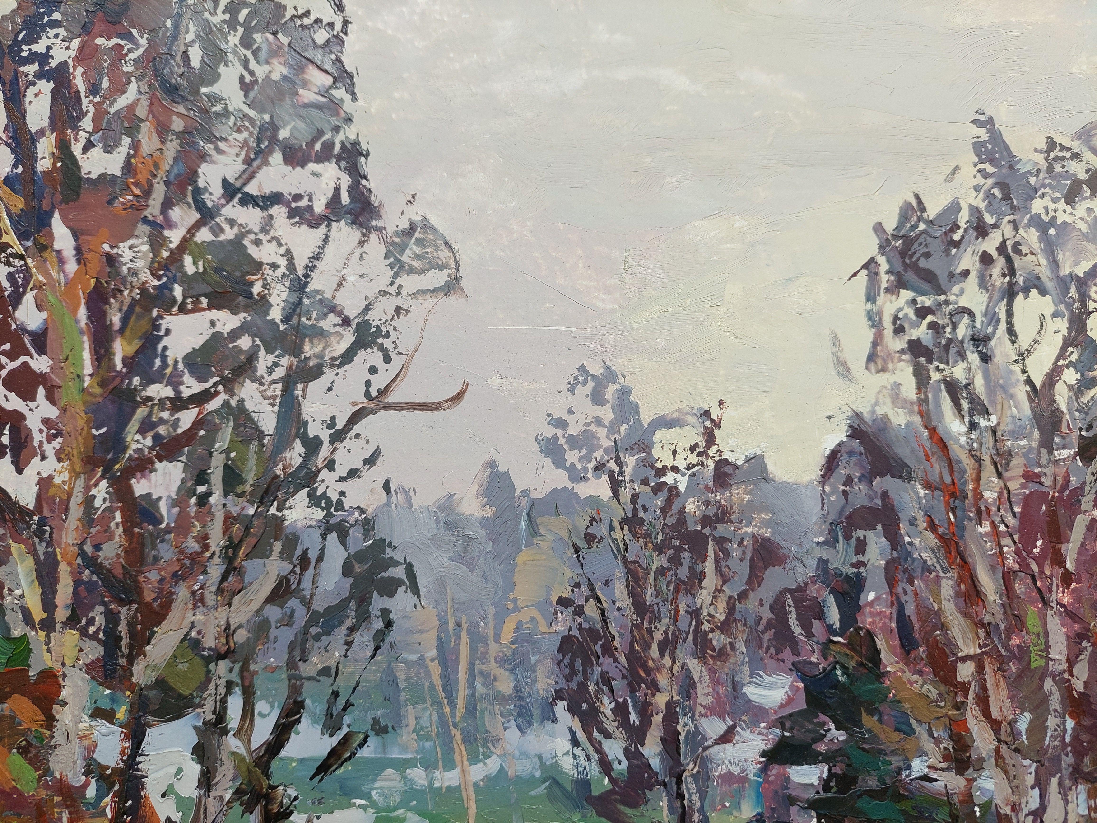 The first snow. 1989, oil on cardboard, 32,5x40,5 cm

The first snow depicted in the artist's work is characterized by fine detailing and nuanced coloring in soft pastel shades with contrasting accents.
The viewpoint shows a wide range of trees and