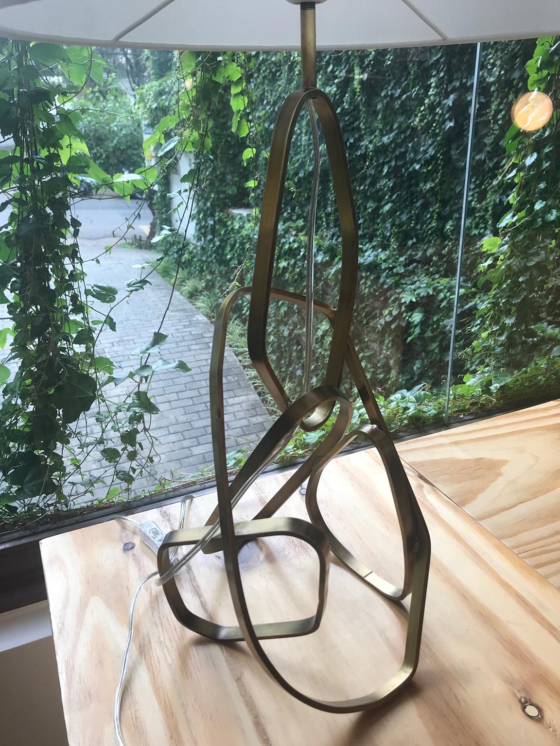 Contemporary Organic Poetic Brass Table Lamp by Cristiana Bertolucci In New Condition For Sale In Sao Paulo, Sao Paulo