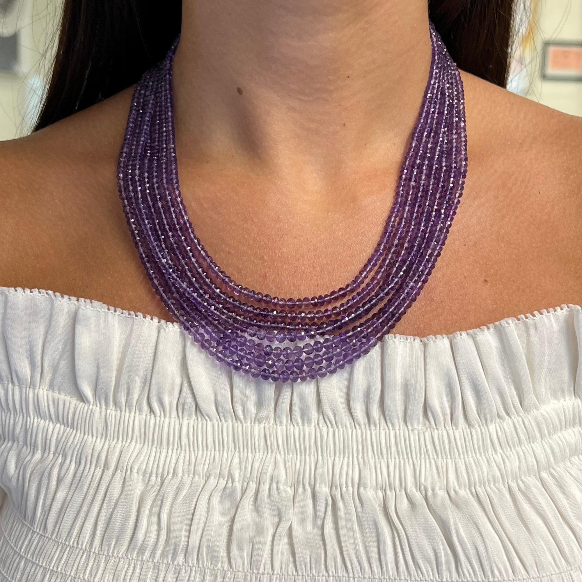 7strangige handgefertigte Halskette mit lila Amethyst-Perlen im Angebot 2