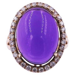 Lila Amethyst-Cabochon-Edelstein mit Halo-Pavé-Diamanten 14 Karat Gelbgold Ring