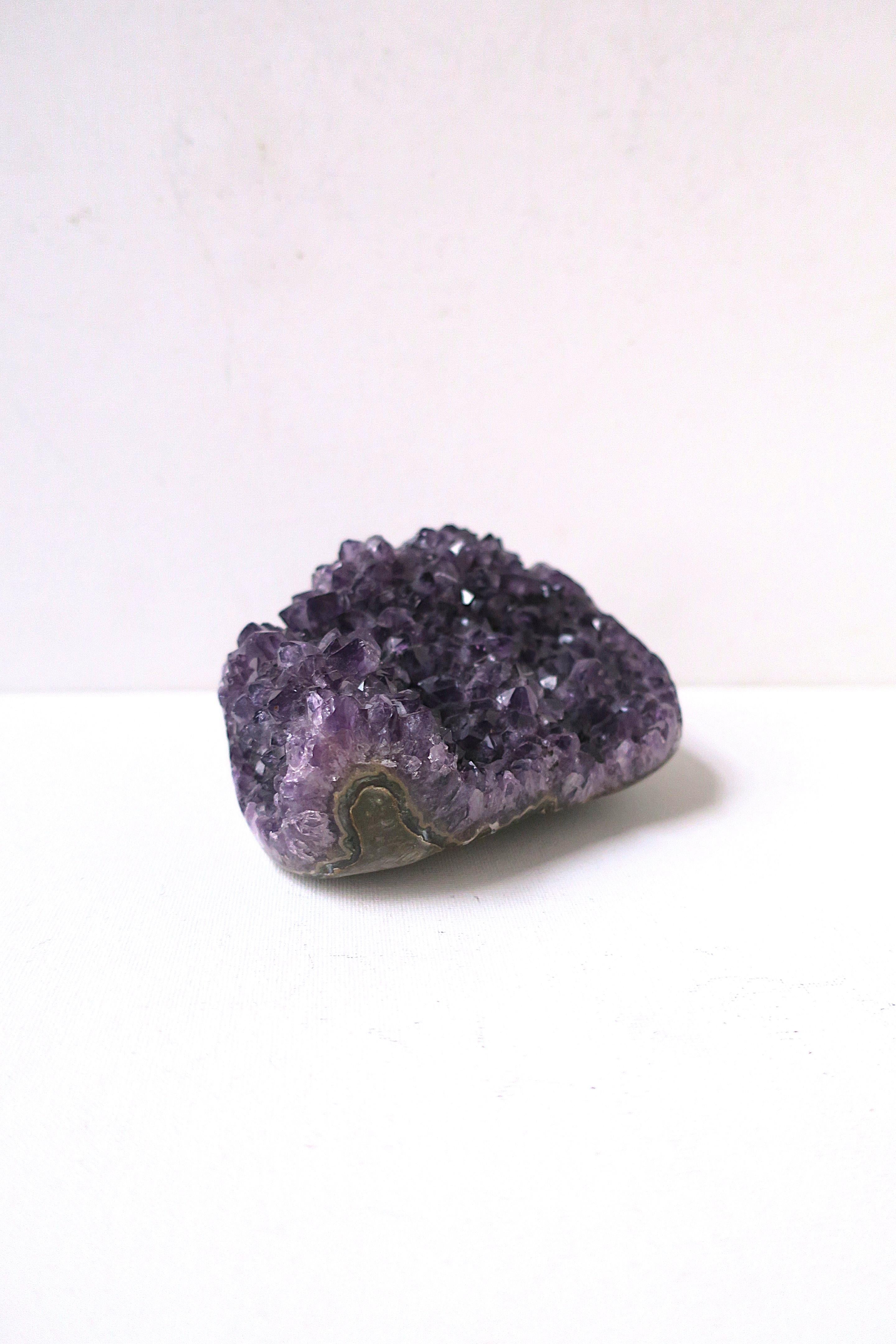 Lila Amethyst Dekoratives Objekt Briefbeschwerer im Angebot 5