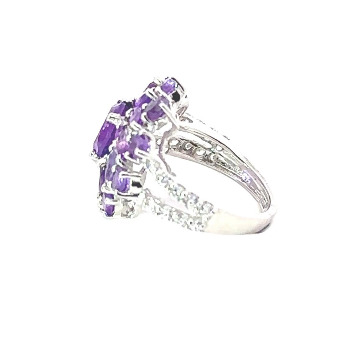 For Sale:  Purple Amethyst Gemstone Cocktail Sterling Silver Ring for Engagement Gift 6