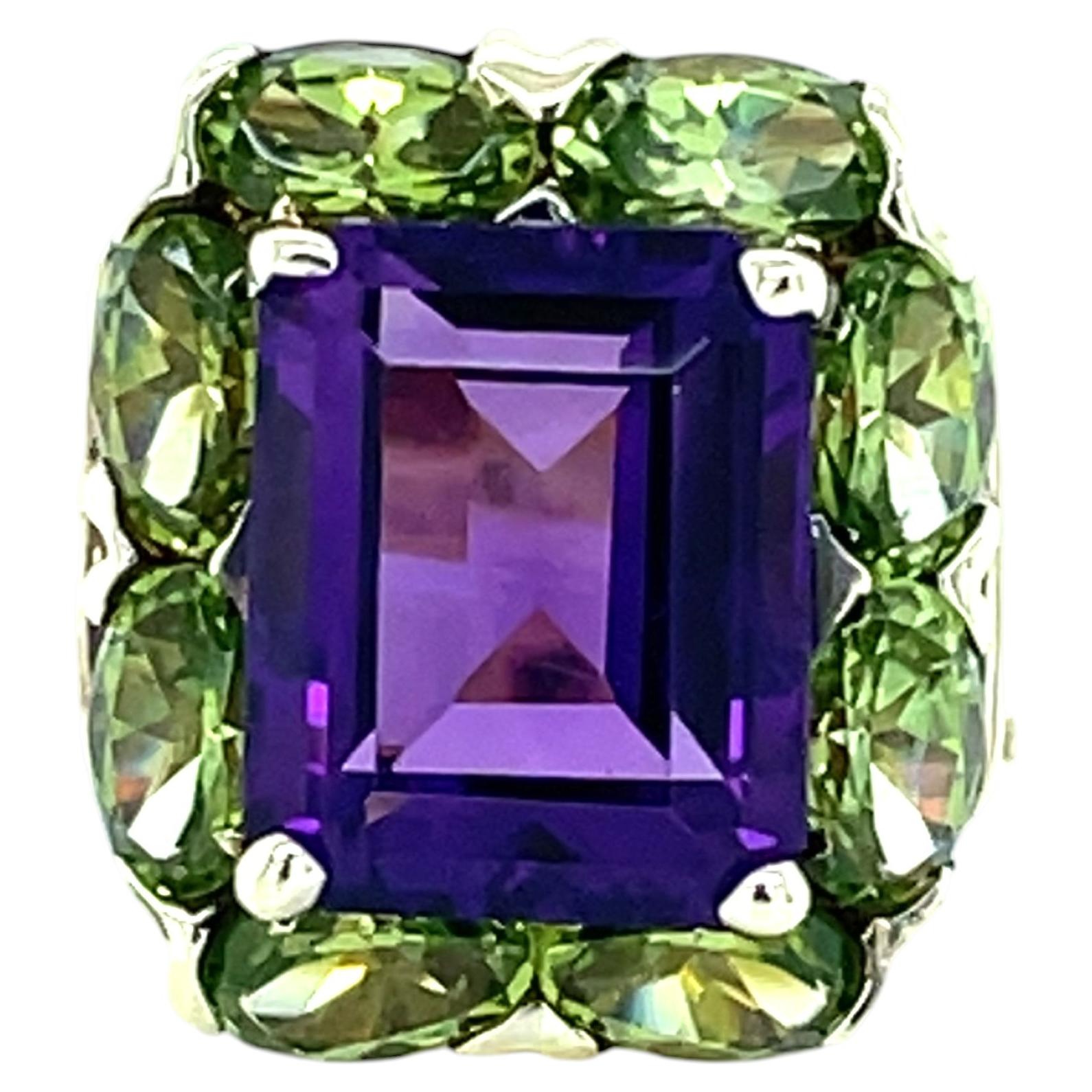 Bague de cocktail en or jaune 14 carats, améthyste violette et péridot vert