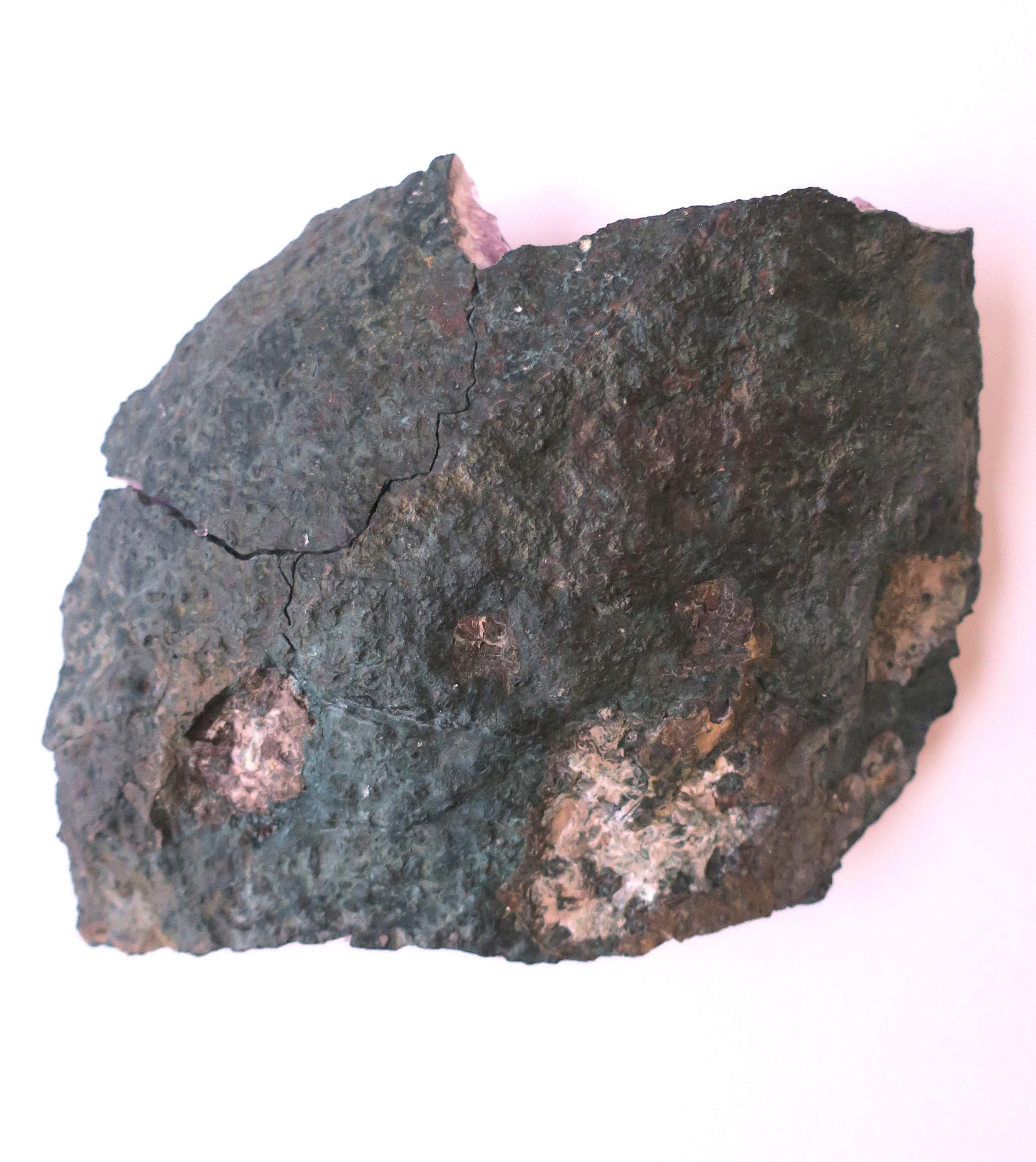 Specimen naturale di ametista viola in vendita 4