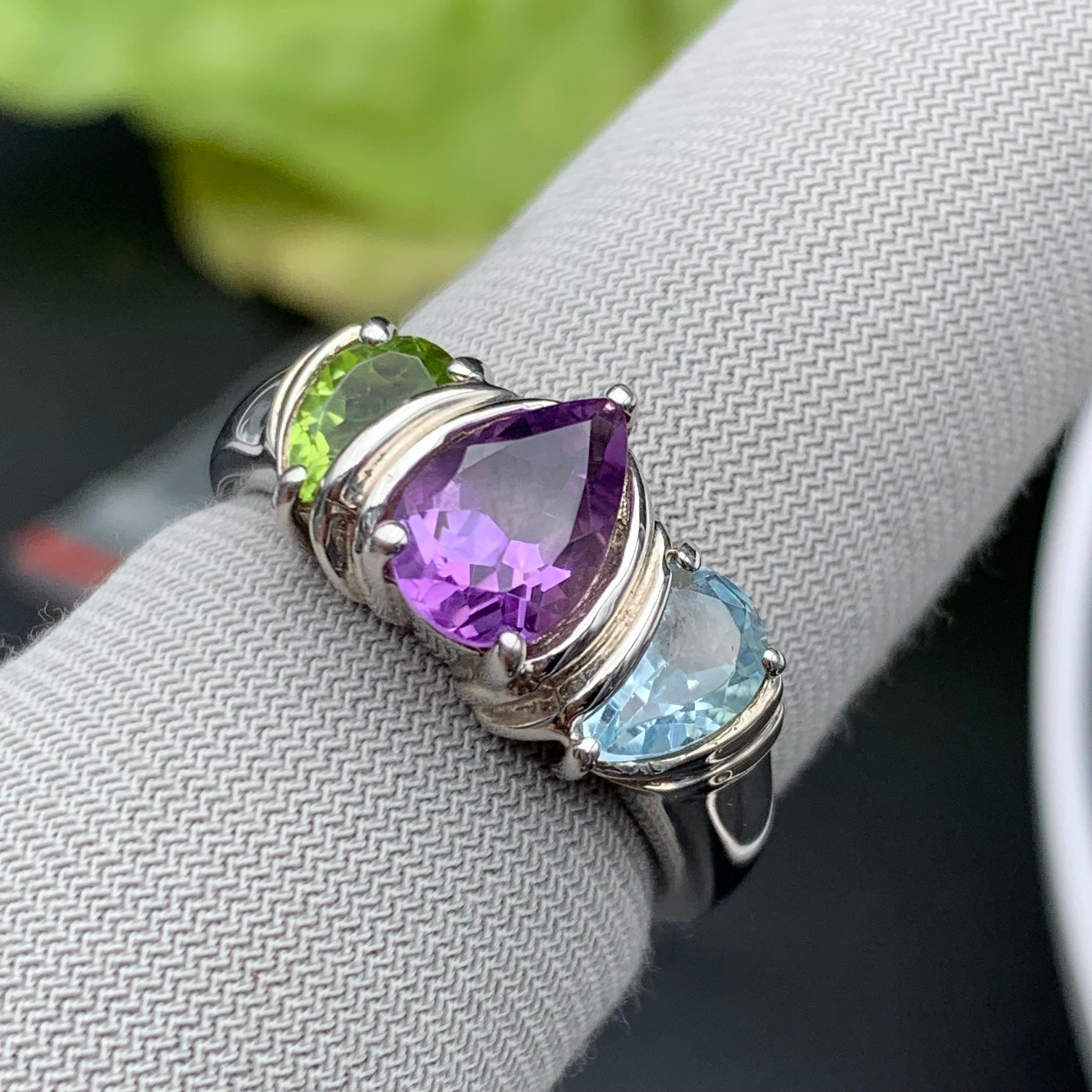 Purple Amethyst Ring with Peridot & Blue Topaz Side Stones Silver Ring  Size 9 For Sale 4