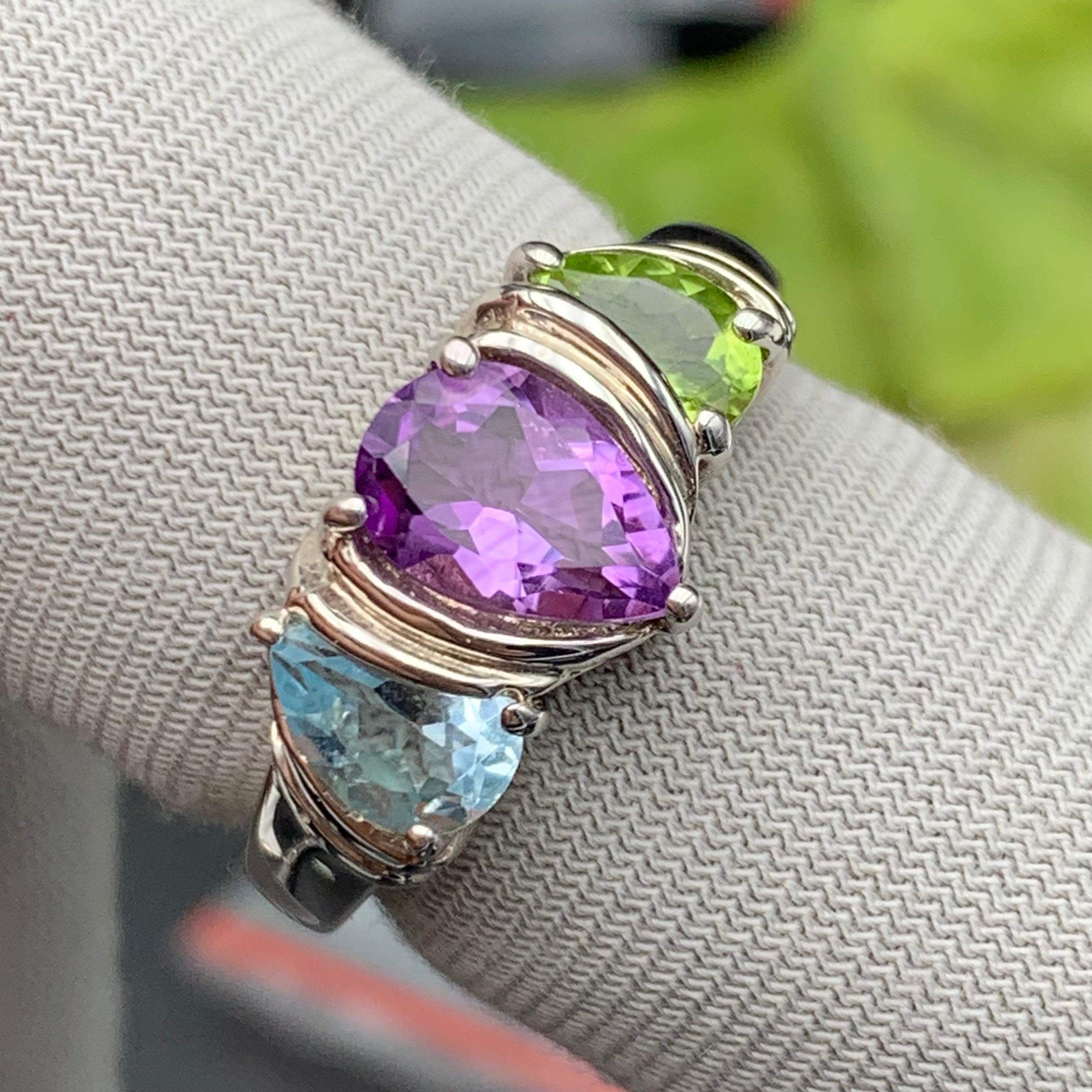 Purple Amethyst Ring with Peridot & Blue Topaz Side Stones Silver Ring  Size 9 For Sale 3