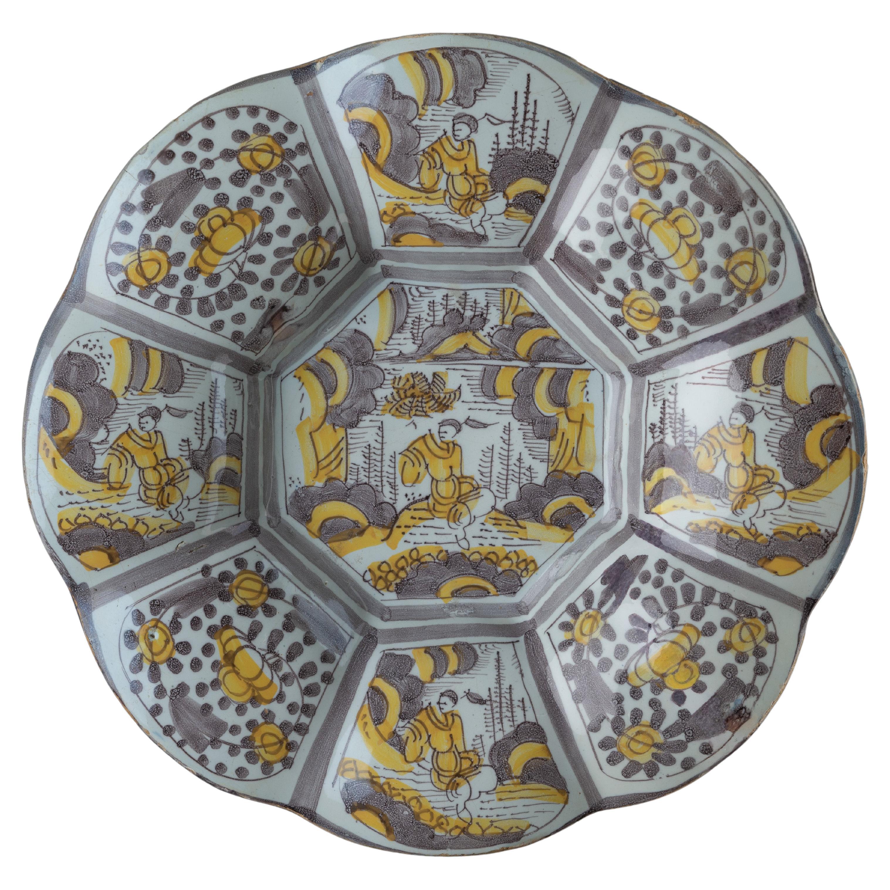 Purple and Yellow Chinoiserie Lobed Dish. Delft, 1680-1690 For Sale