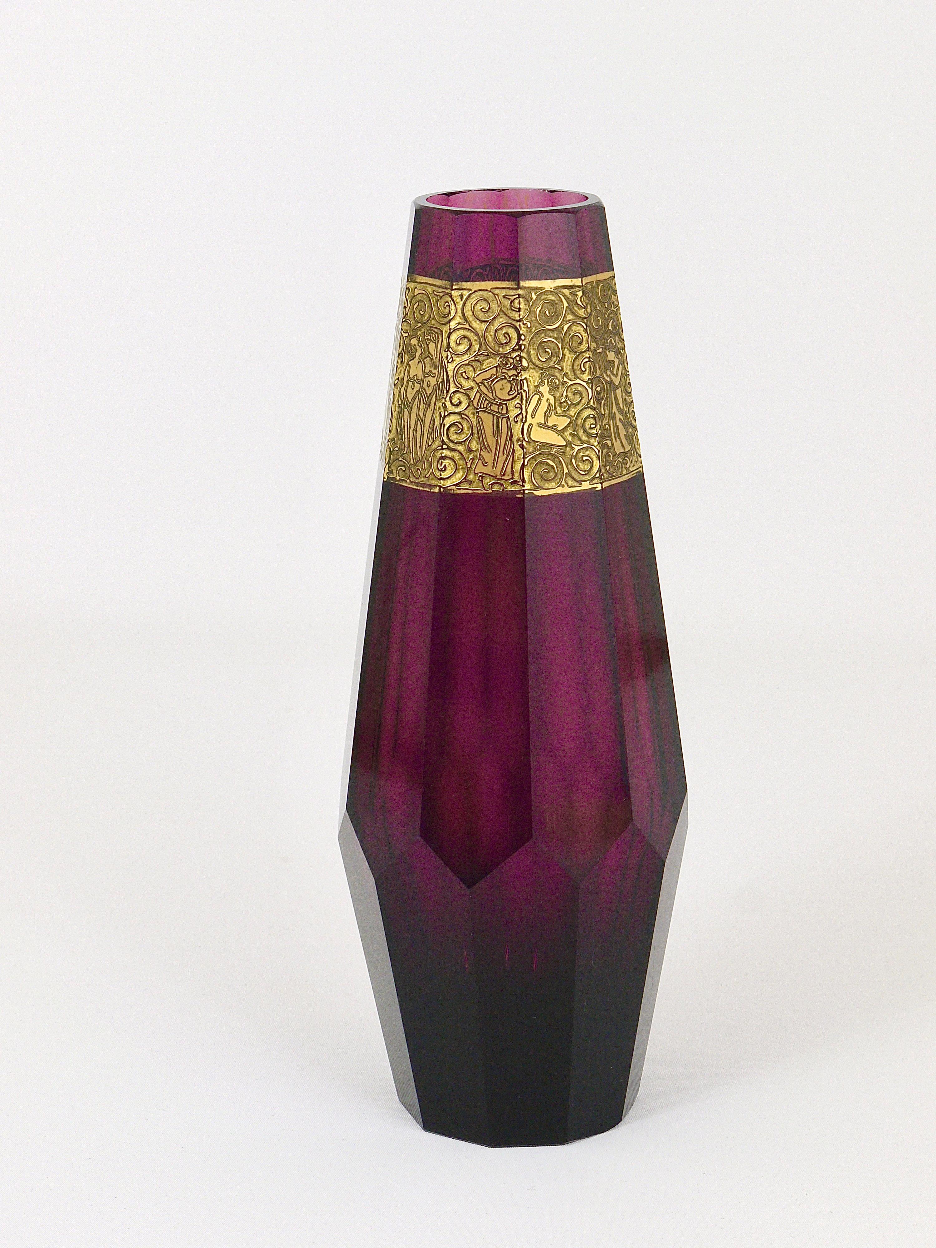Purple Art Deco Ludwig Moser Karlsbad Crystal Glass Vase, Czechoslovakia, 1920s 4