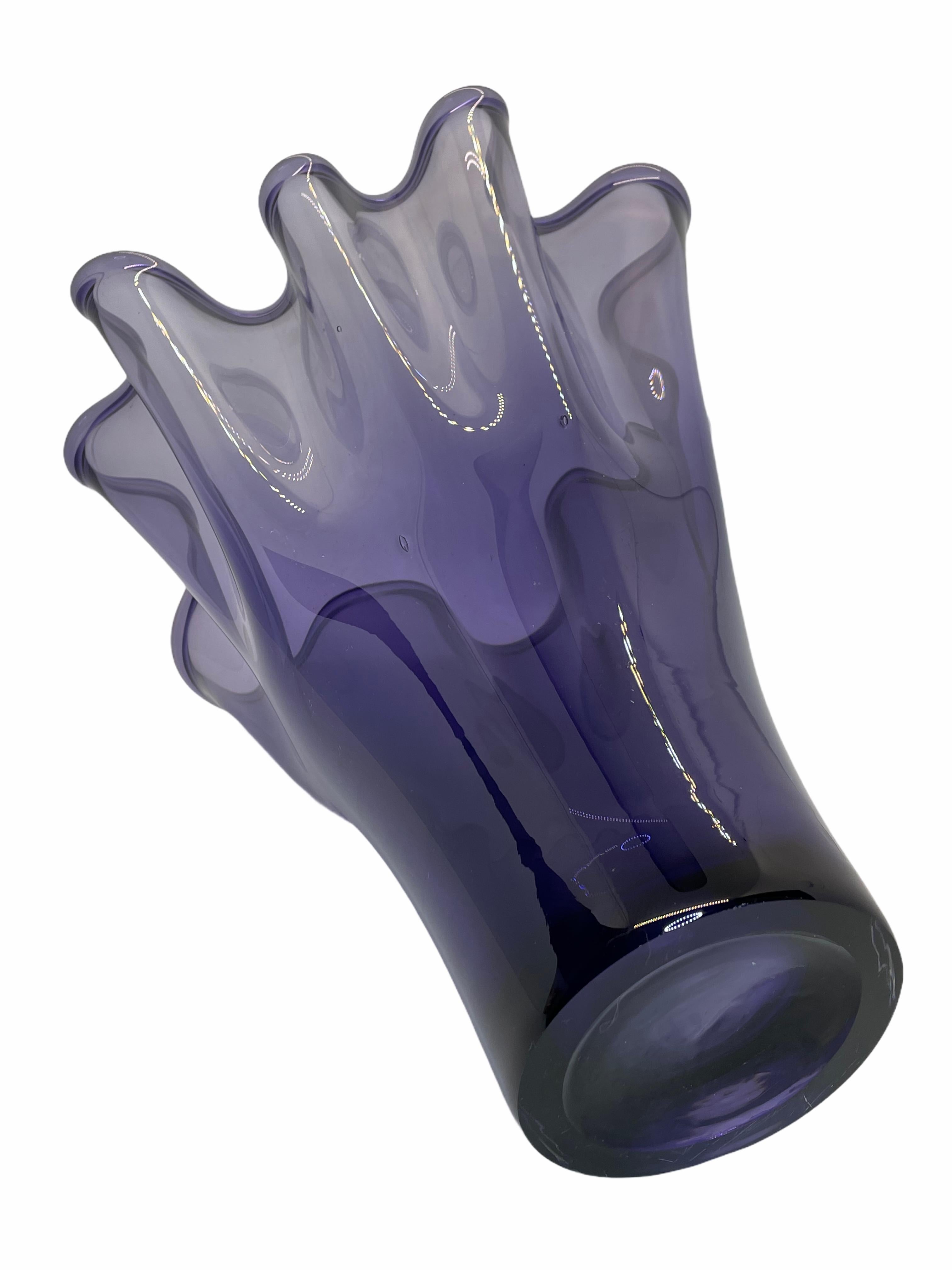 Purple Art Glass Murano Handkerchief Vase, Modern, 1980s In Good Condition In Nuernberg, DE