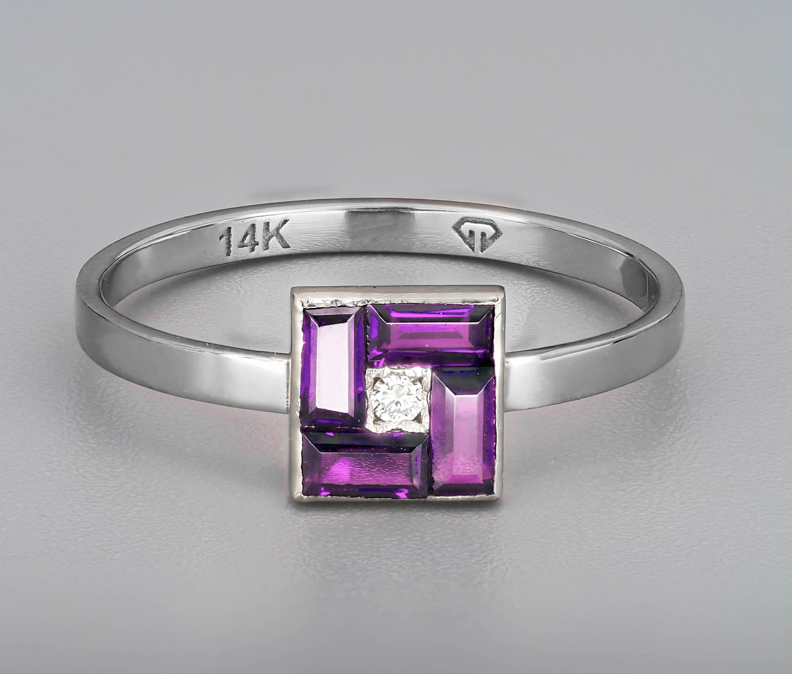 Purple baguette 14k gold ring.
Baguette lab amethyst 14k gold ring. Delicate amethyst ring. Purple gem ring. February birthstone ring. Minimalist gold ring. Square gold ring.

Metal: 14k gold
Weight: 1.5gr depends from size

Gemstones:
1.Lab