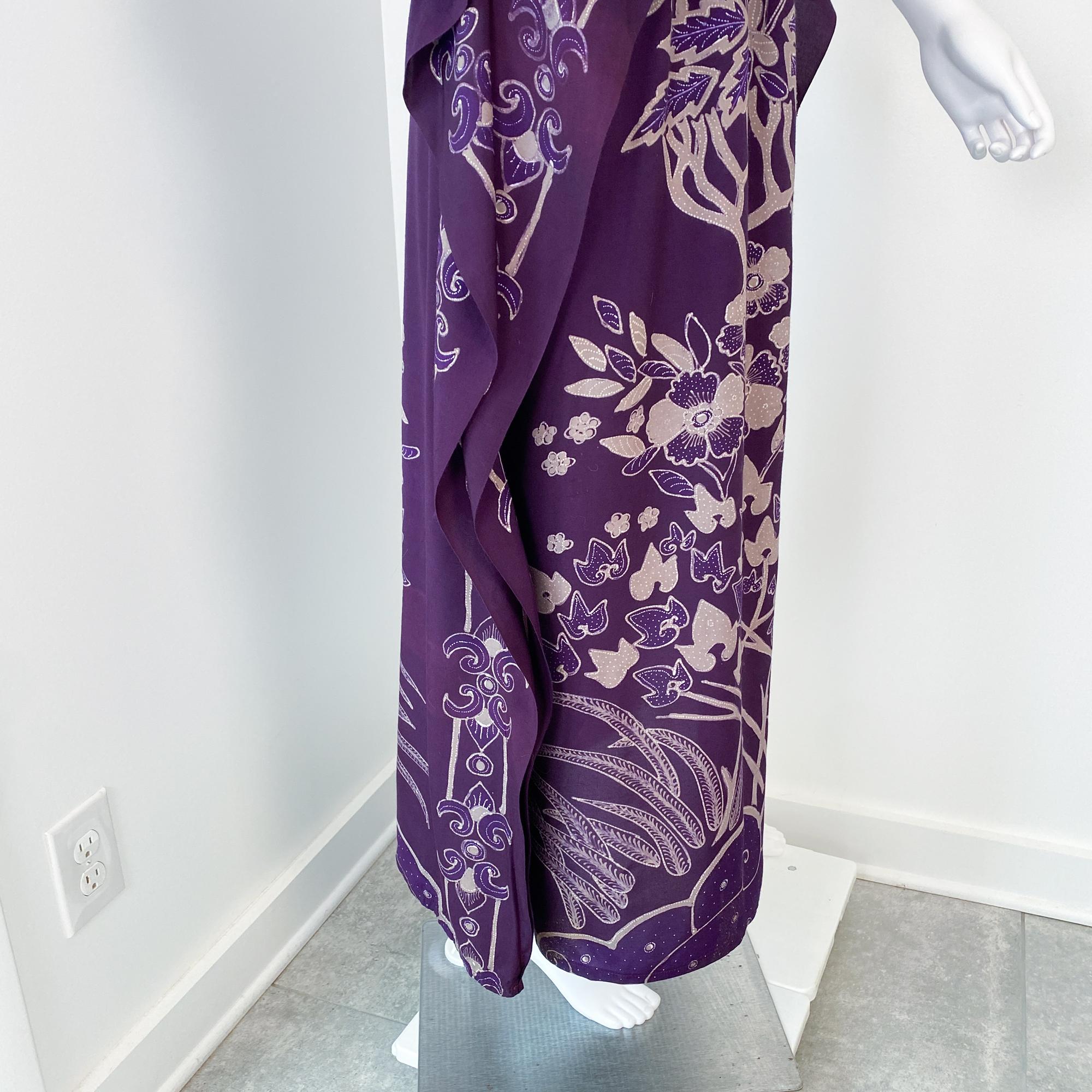 Maxi abito caftano in cotone batik viola con maniche a pipistrello taglia 8/10, anni '70 in vendita 5
