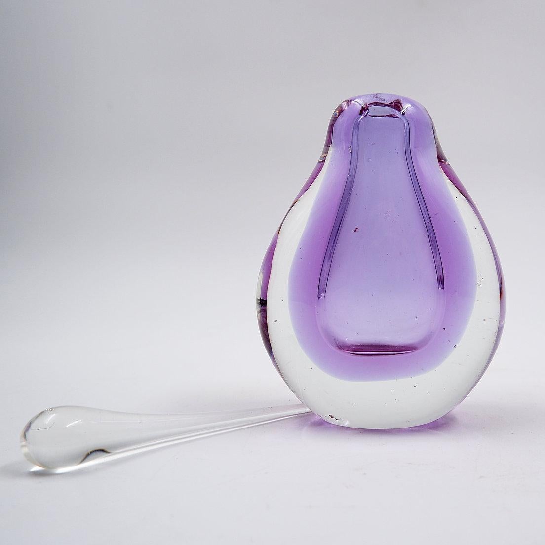 Bottiglia per profumo in vetro soffiato viola 