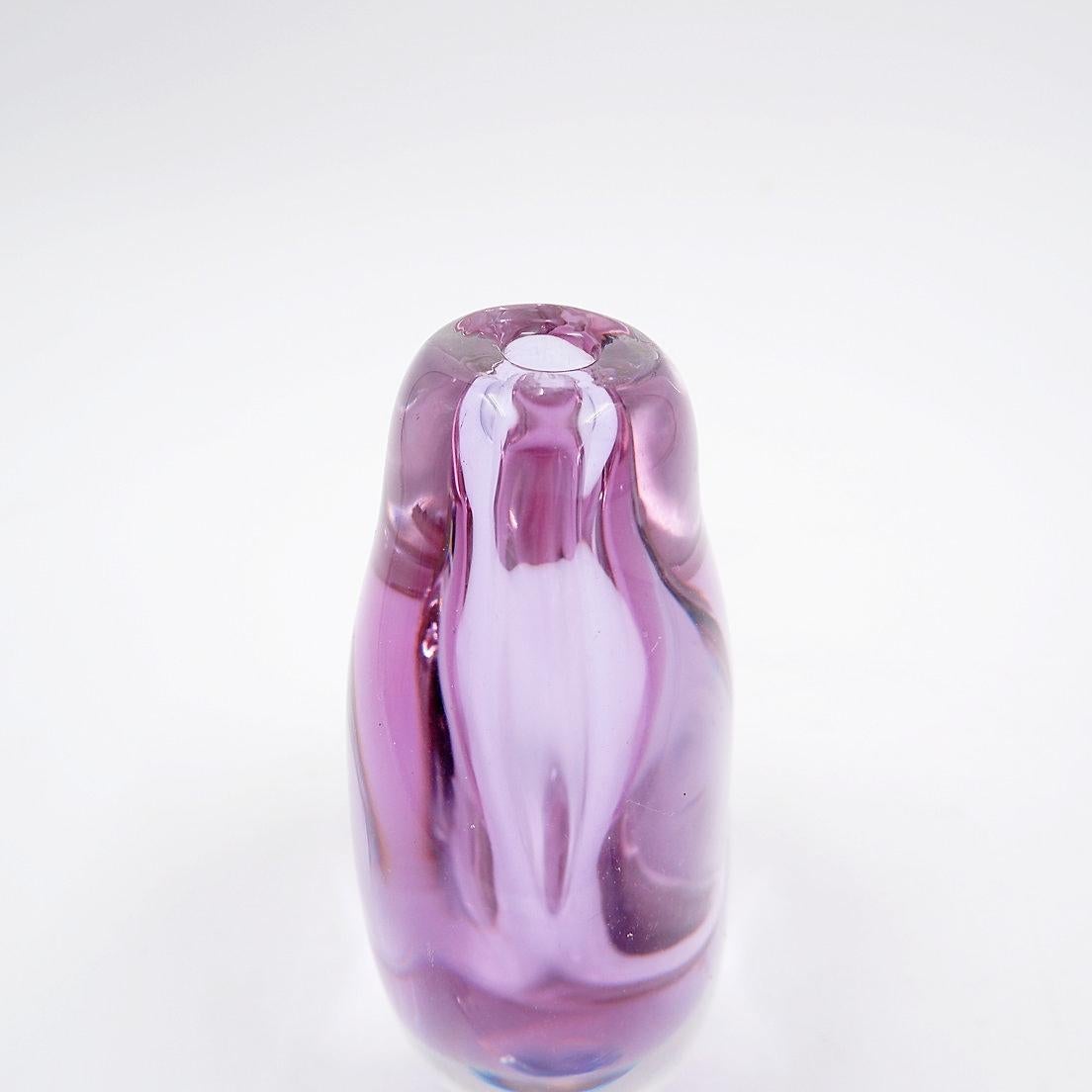 Bottiglia di profumo in vetro soffiato viola 