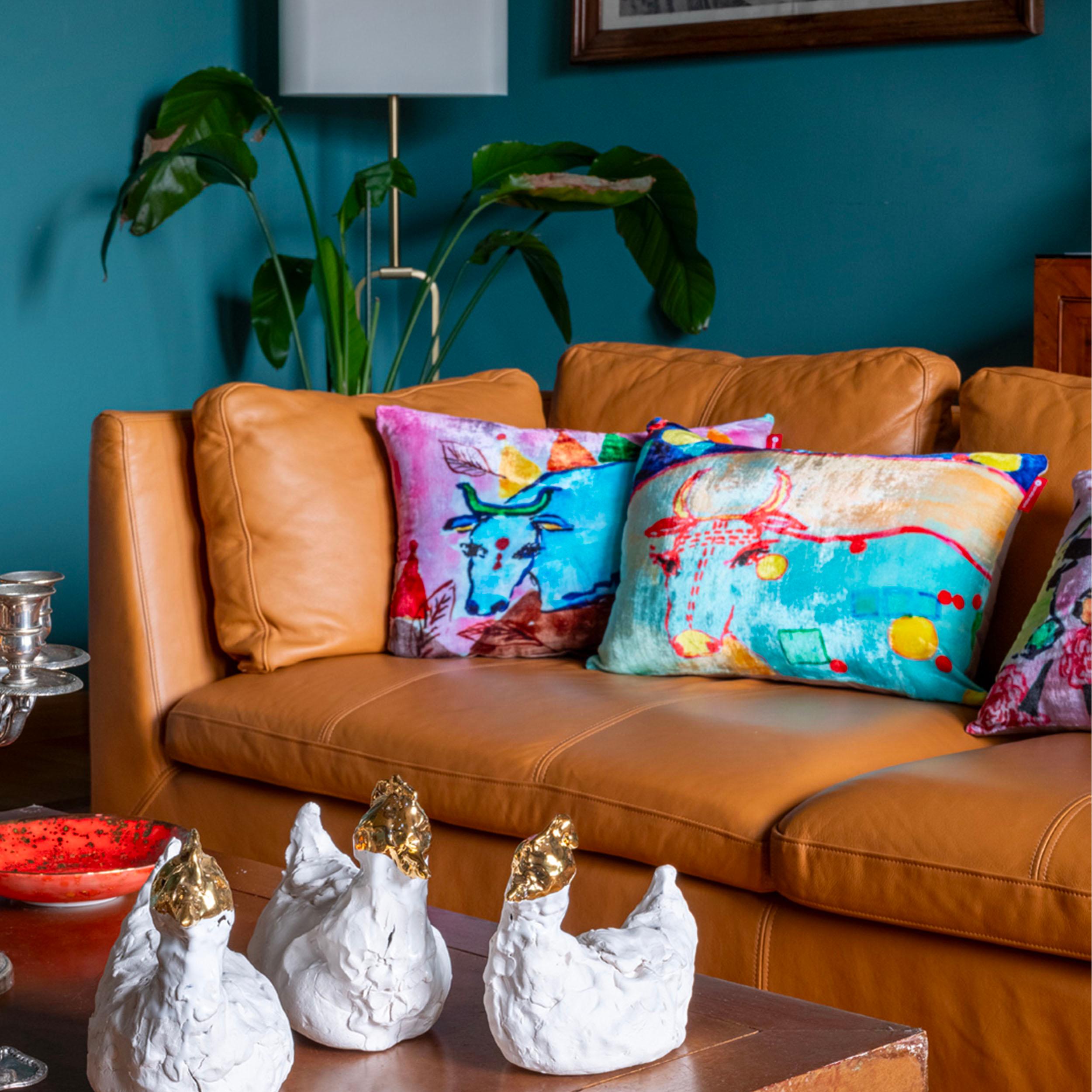 Purple & Blue Cow Cushion In New Condition For Sale In Roma, RM