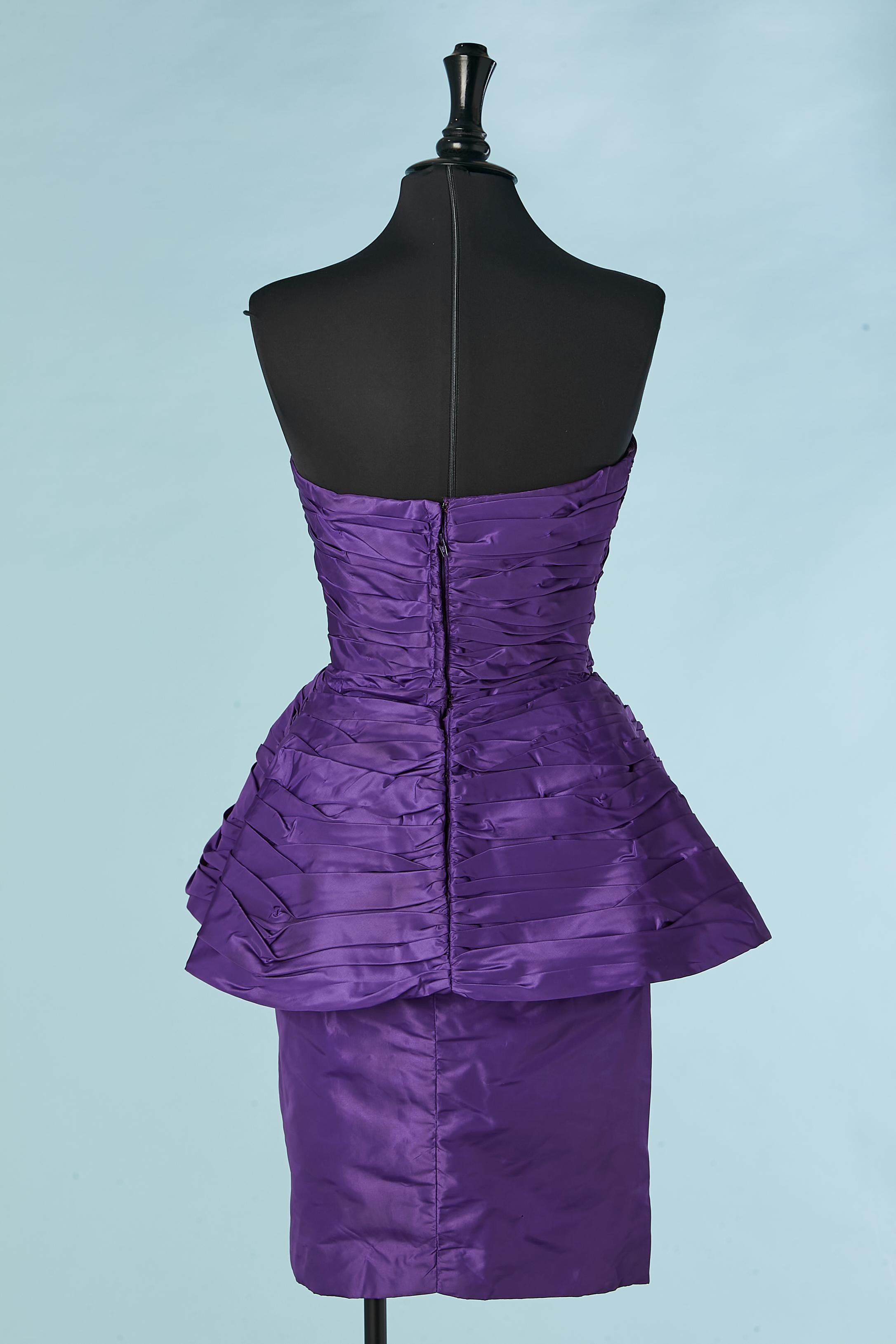 De las mujeres Vestido de cóctel con corpiño morado Victor Costa for Saks Fifth Avenue Circa años 80 en venta