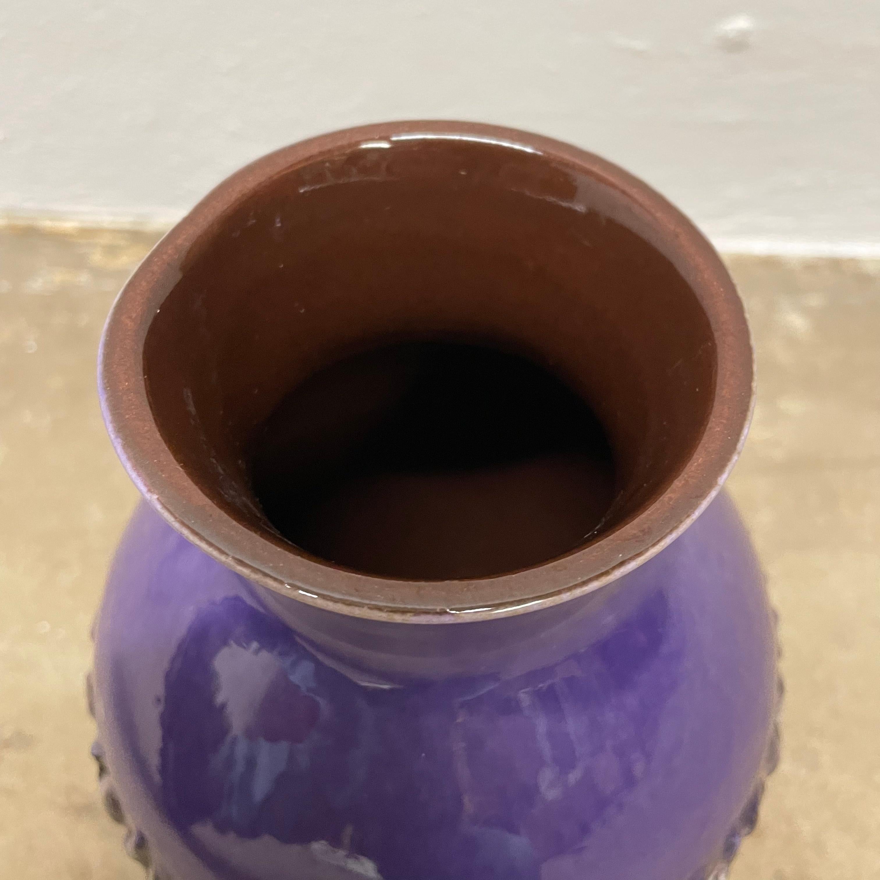 Vase brutaliste en céramique violette Fat Lava Carstens Tönnieshof, Allemagne, années 1970 en vente 2