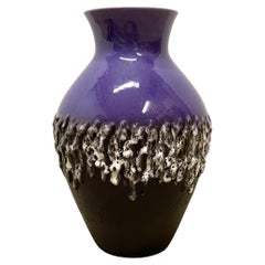 Vaso brutalista in ceramica viola Fat Lava Carstens Tönnieshof, Germania, anni '70