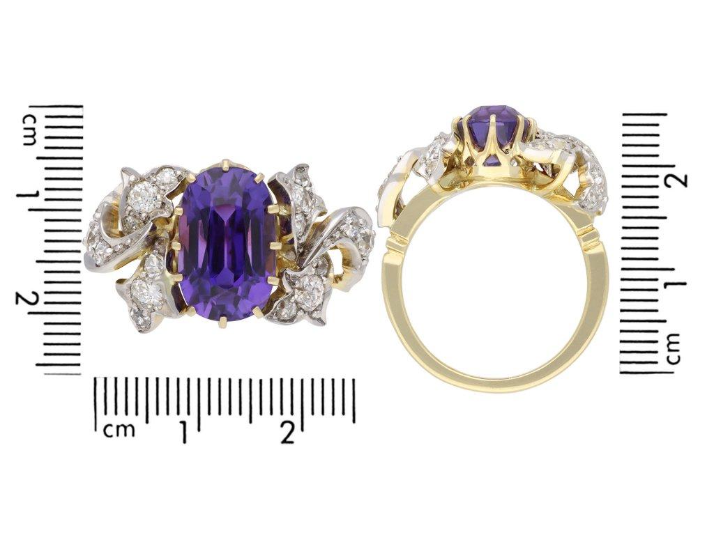 Lila Ceylon-Saphir und Diamant-Cluster-Ring, um 1910 im Zustand „Gut“ im Angebot in London, GB