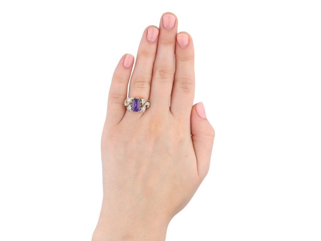 Women's or Men's Purple Ceylon Sapphire and Diamond Cluster Ring, circa 1910 For Sale