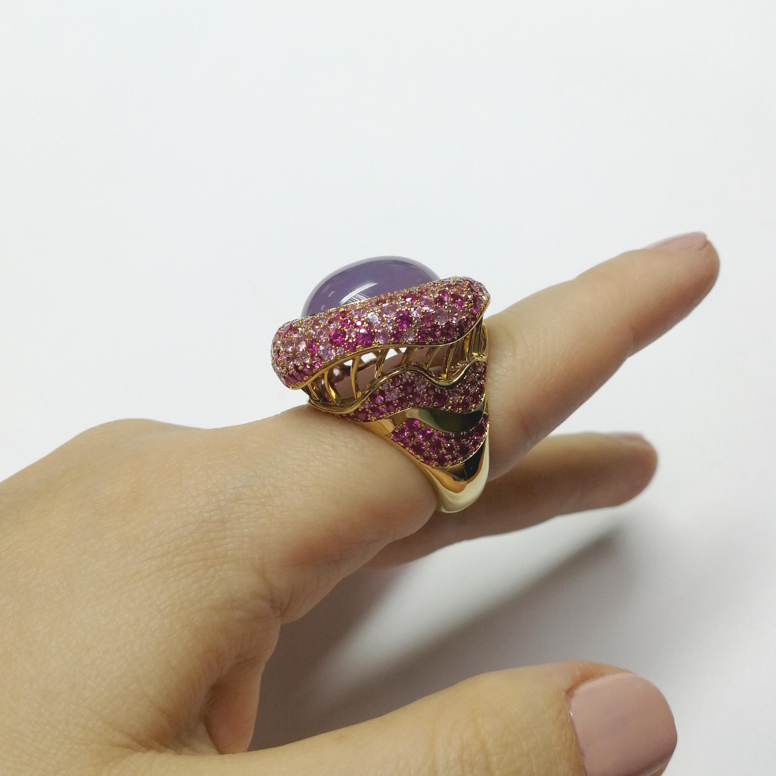Purple Chalcedony 16.30 Carat Pink Sapphire Diamonds 18 Karat Yellow Gold Ring For Sale 4