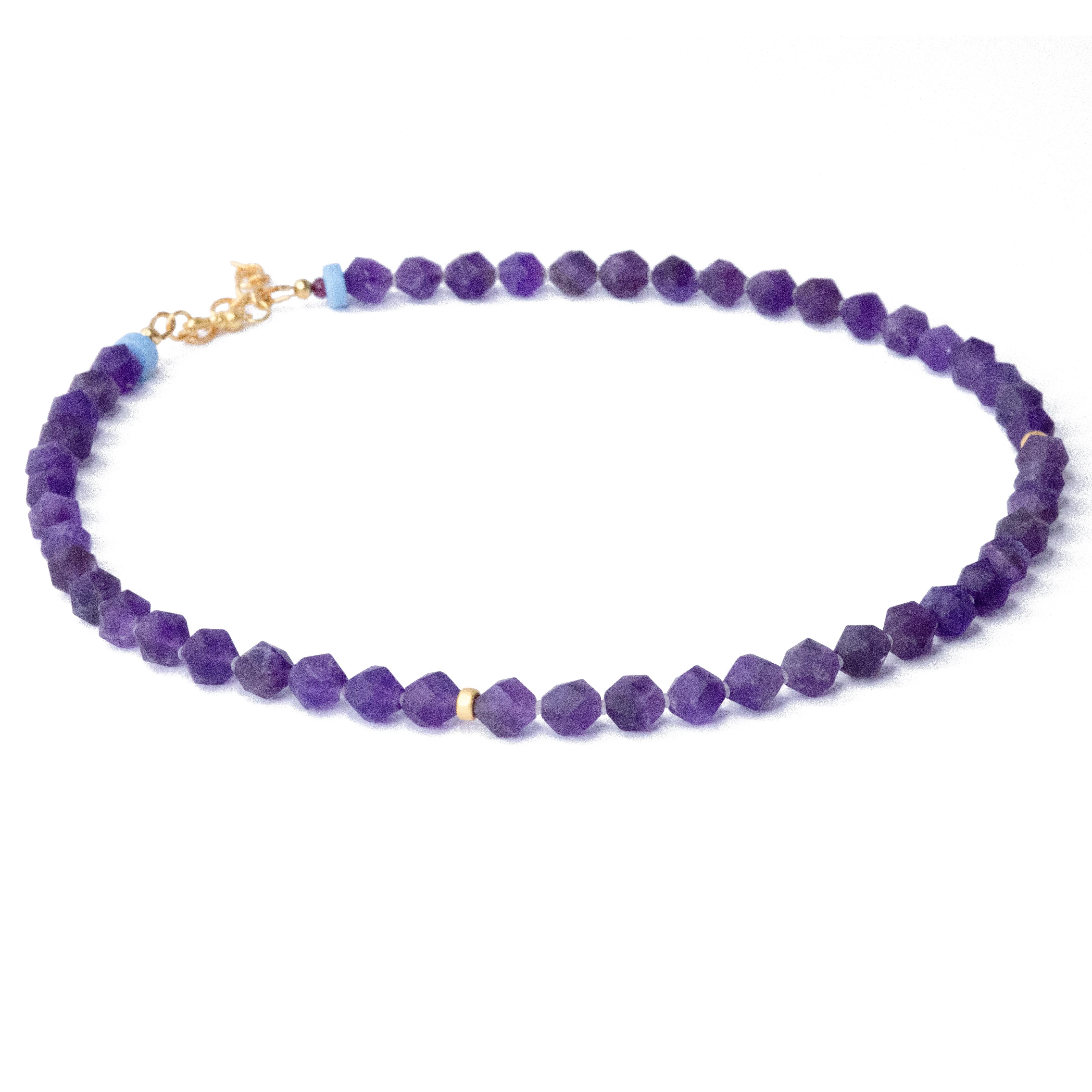 Collana di perline in calcedonio viola - by Bombyx House In condizioni Nuovo in vendita a Westport, CT