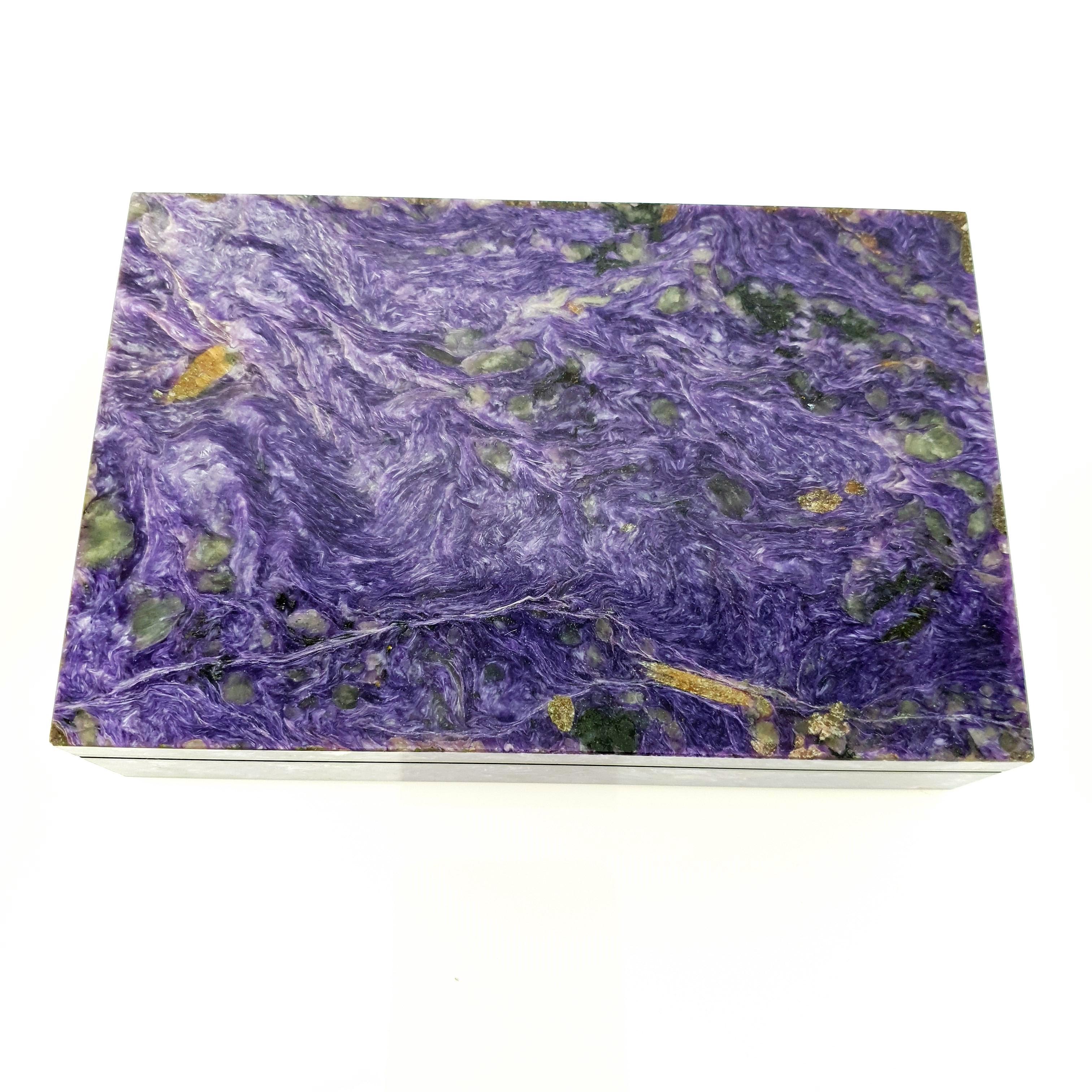Femenino o masculino Caja para Joyas de Piedras Preciosas de Charoite Púrpura de Diseño Interior con Incrustación de Mármol Negro en venta