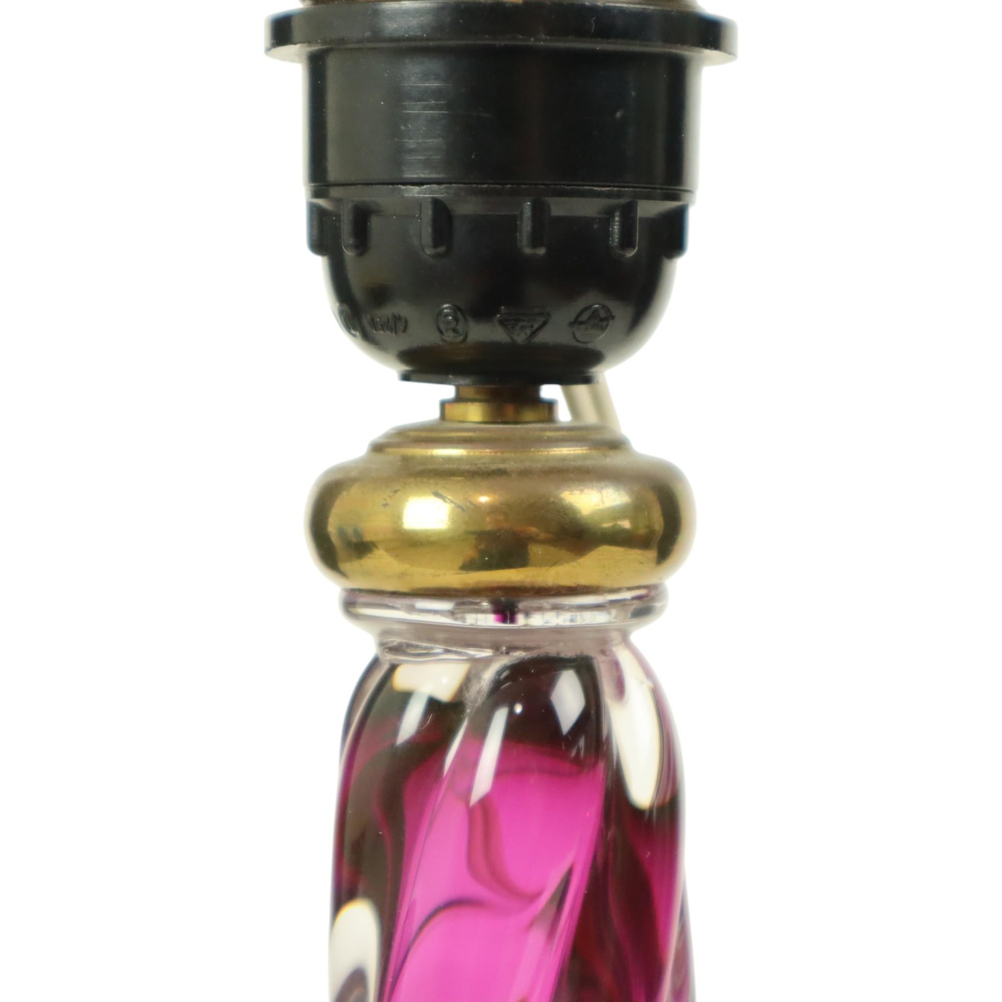 Lampe à poser en cristal violet Val Saint Lambert Swirl Sixties en vente 5