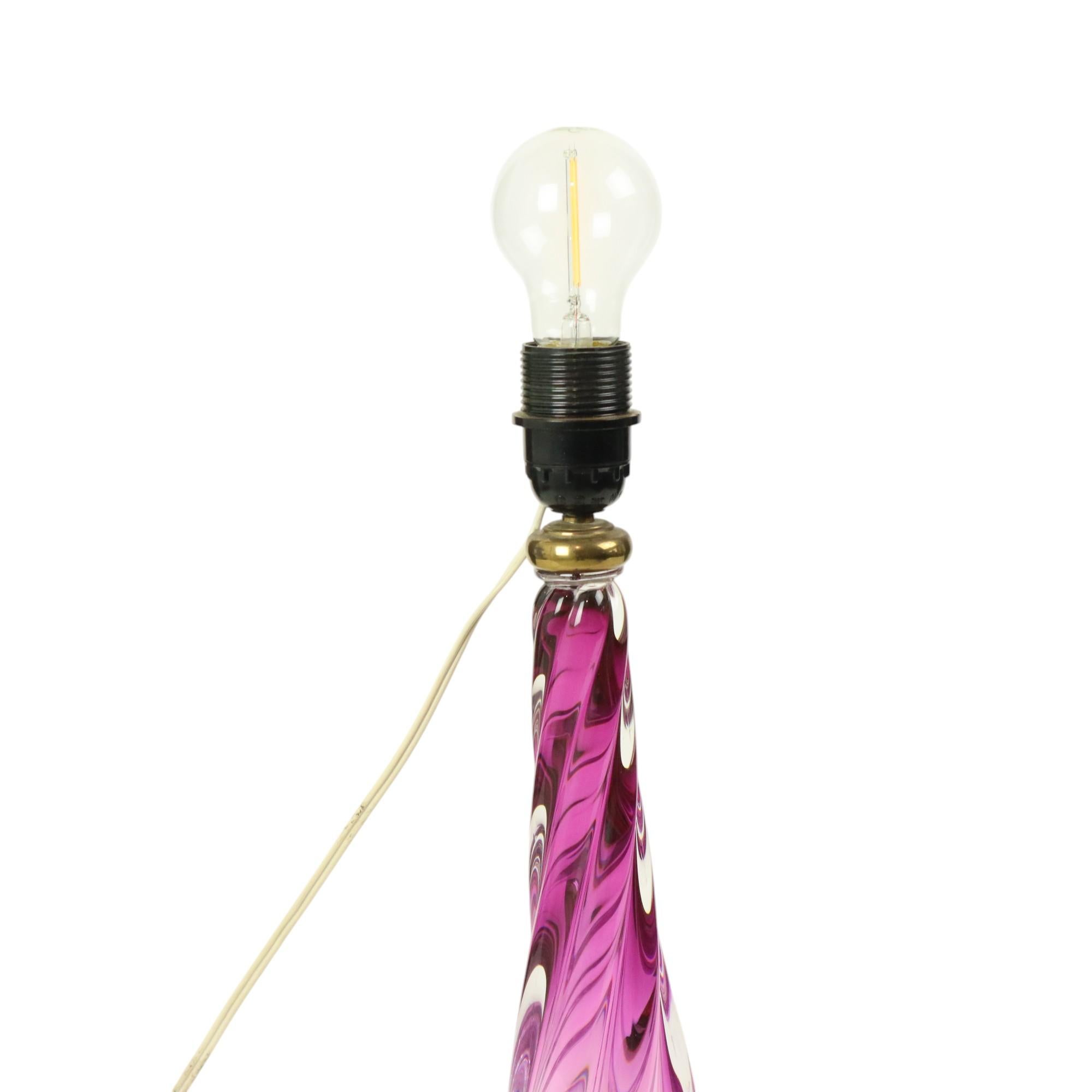 Lampe à poser en cristal violet Val Saint Lambert Swirl Sixties en vente 1