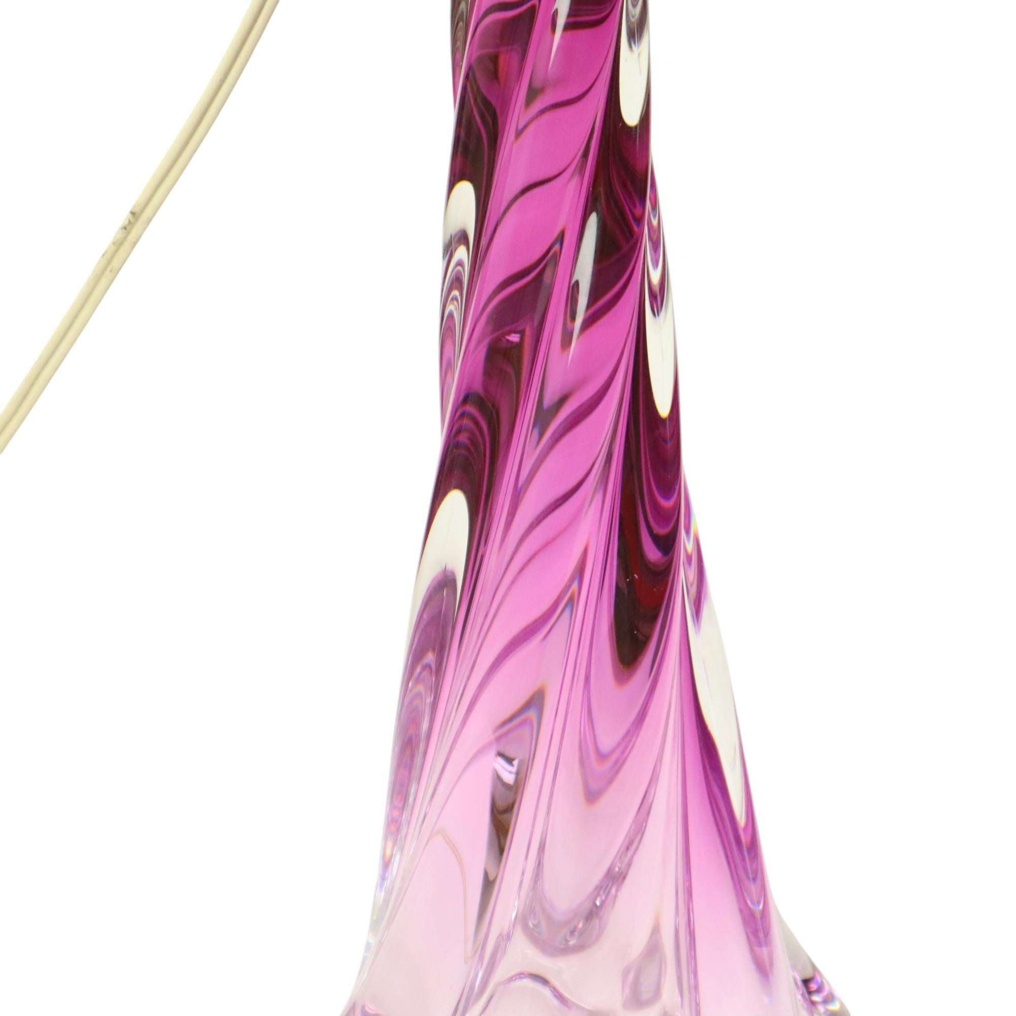 Lampe à poser en cristal violet Val Saint Lambert Swirl Sixties en vente 2