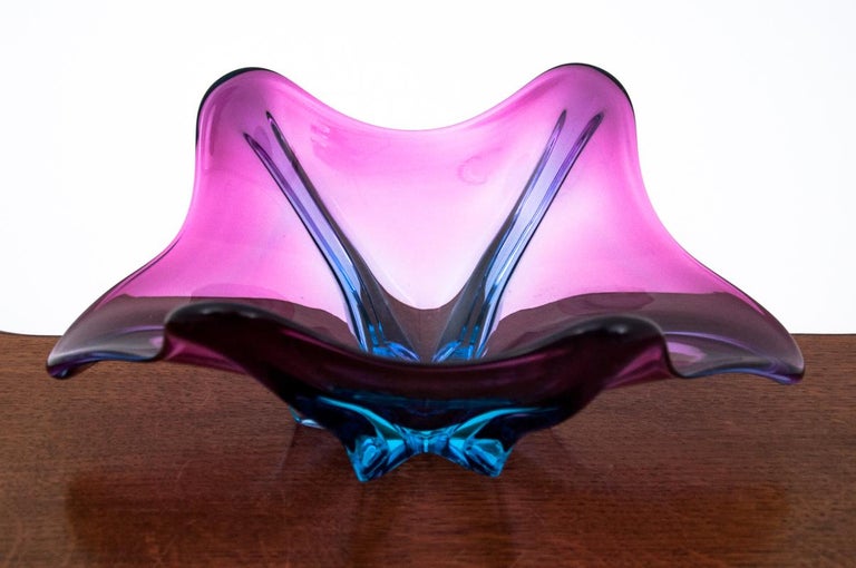 Purple Decorative Midcentury Platter, Czechoslovakia, 1960s For Sale at