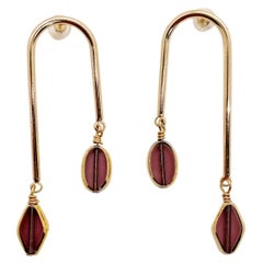 Boucles d'oreilles vintage en or 24 carats avec perles de verre allemandes violette du bureau bordées de perles