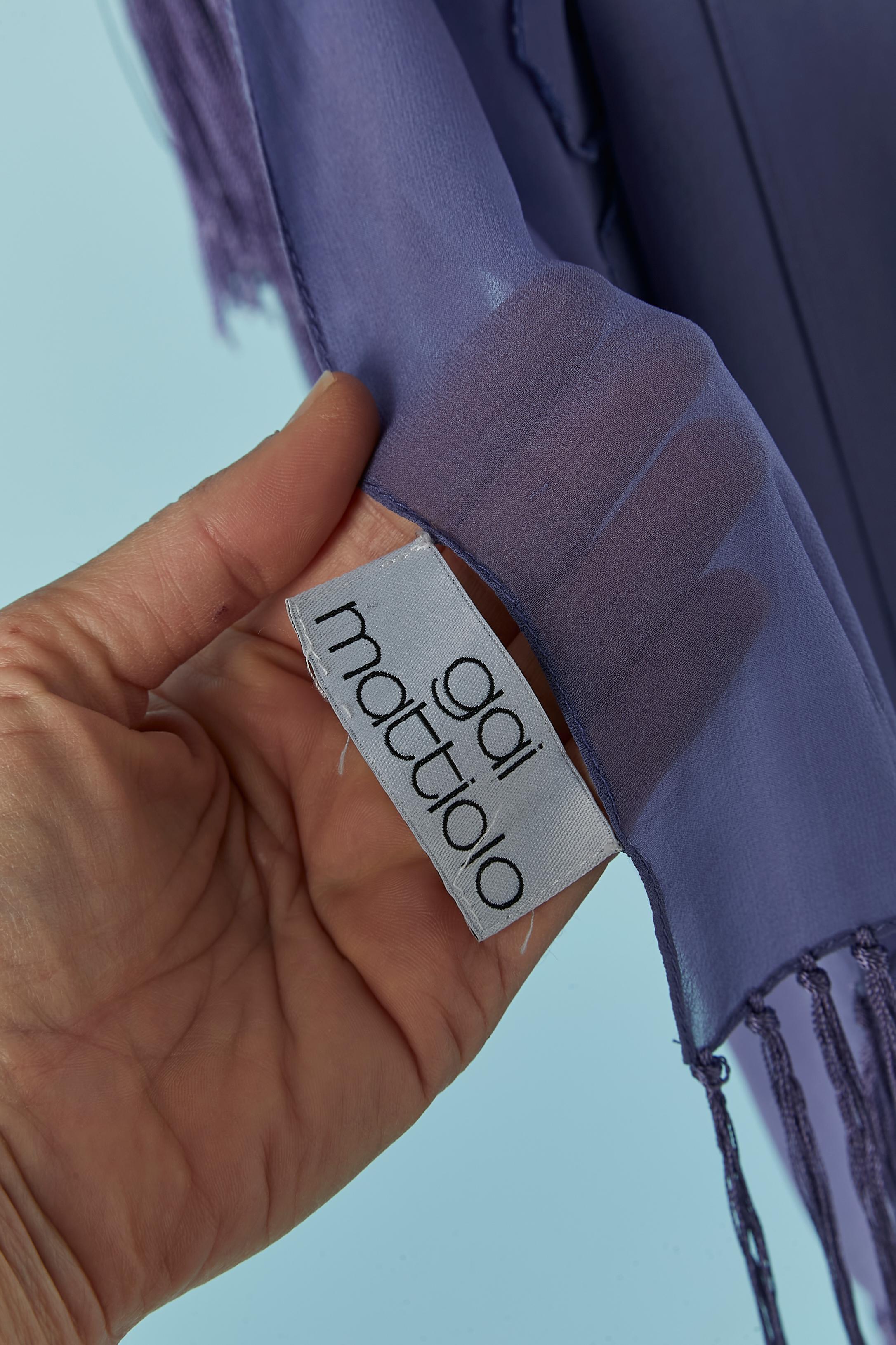 Robe de soirée violette avec châle Gai Mattiolo en vente 5