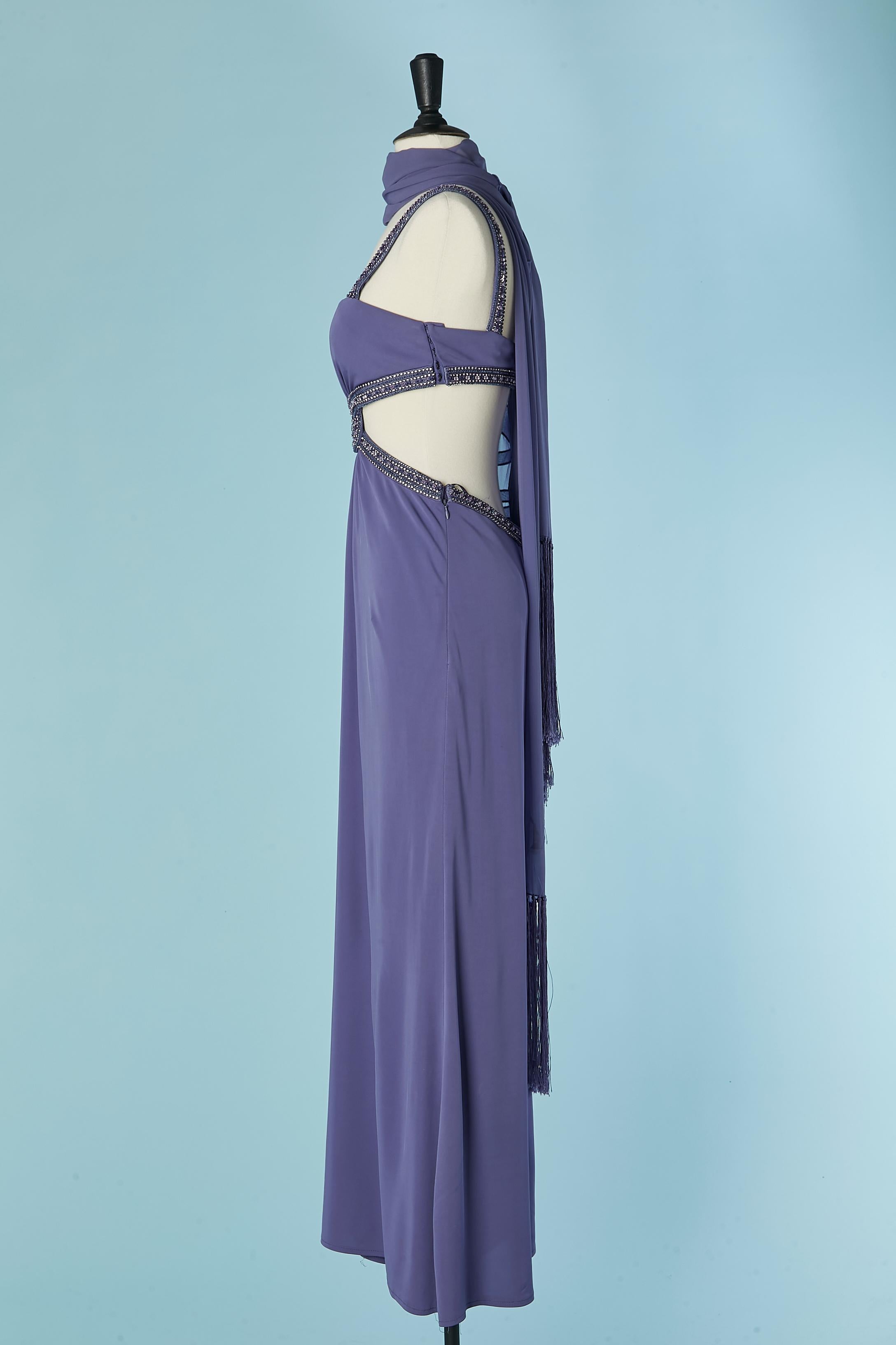 Robe de soirée violette avec châle Gai Mattiolo en vente 4