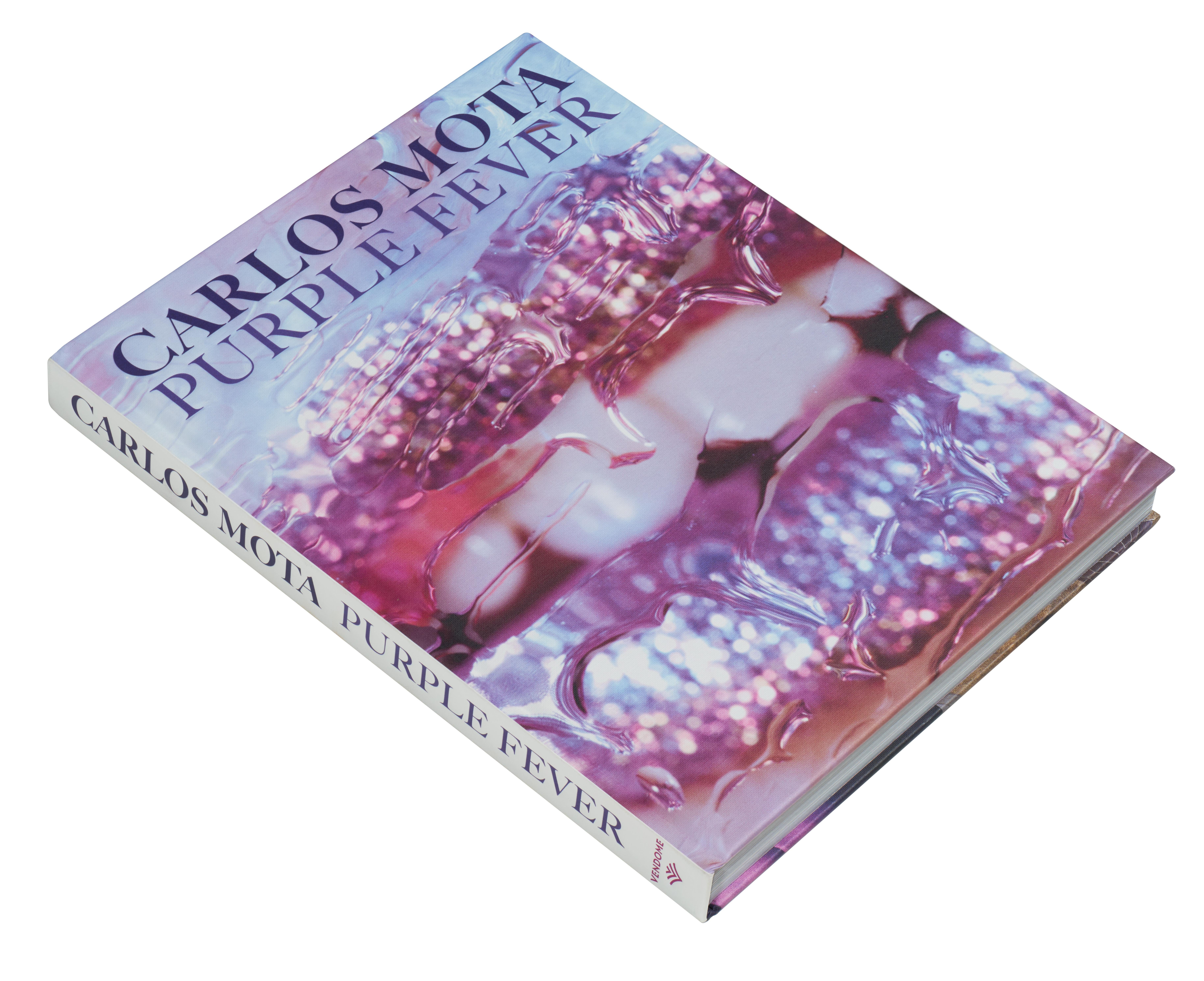 La fièvre pourpre : Carlos Mota Neuf - En vente à New York, NY