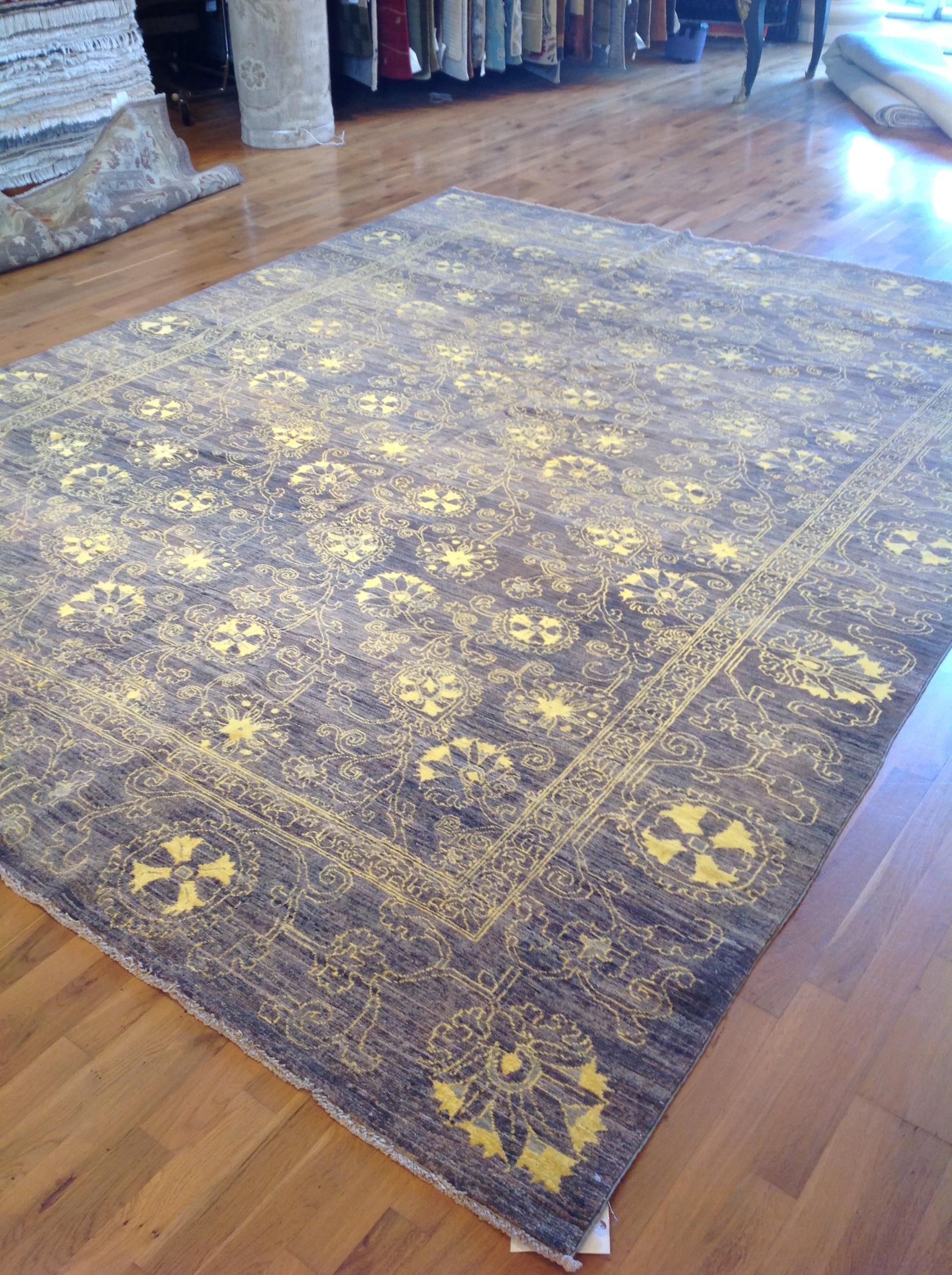 Purple Floral Stencil Design Wool and Silk Area Rug For Sale 1