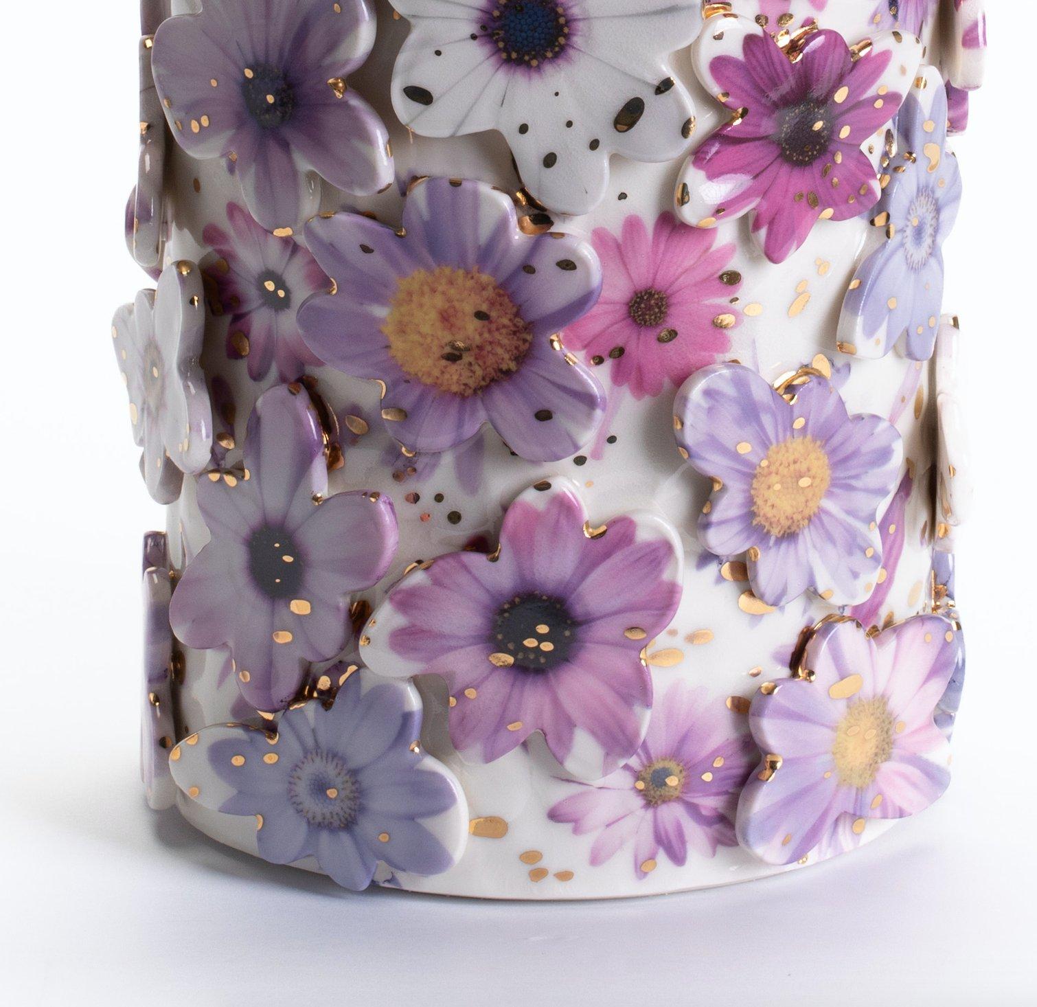 Vase à fleurs violettes, Toni De Jesus Neuf à New York, NY