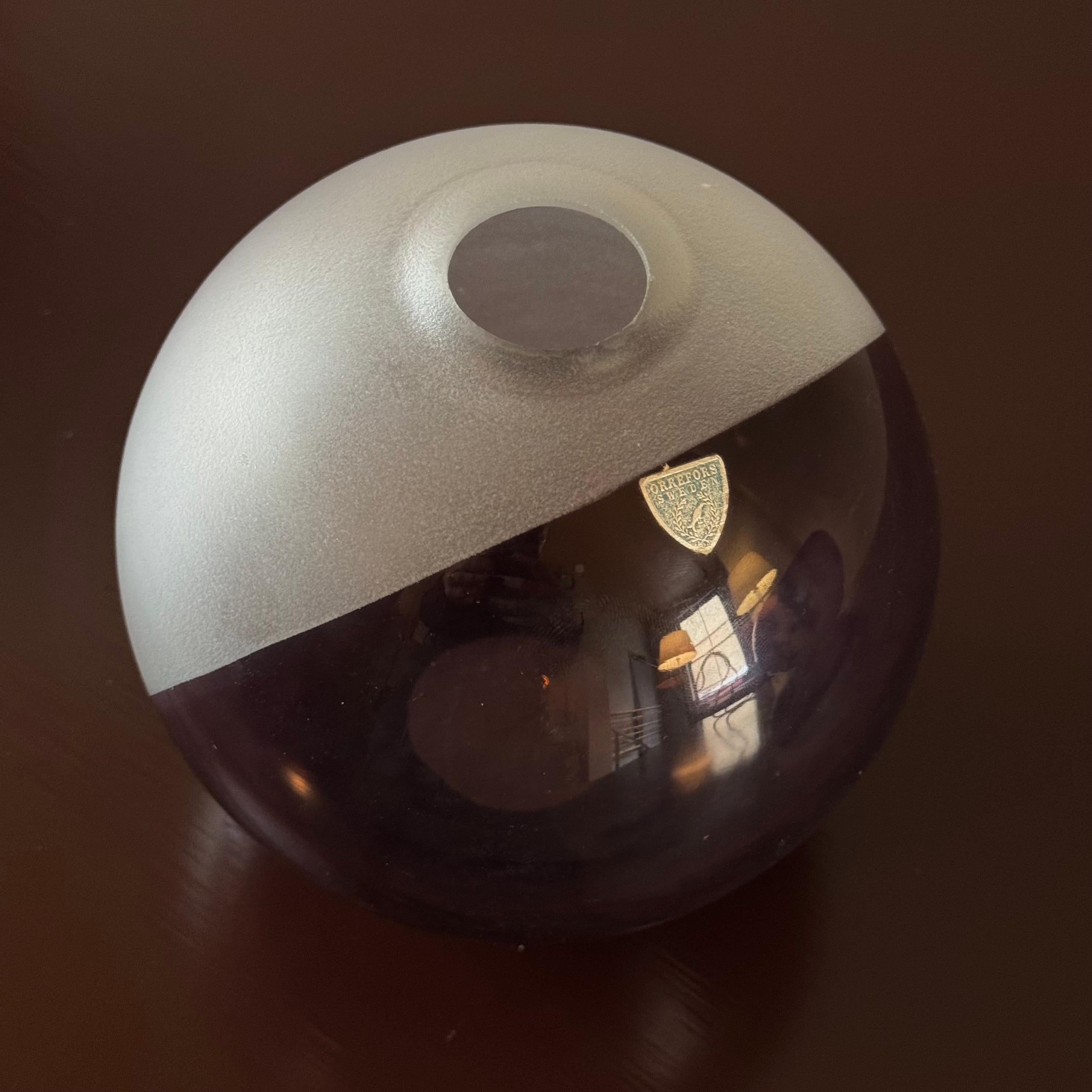 Suédois Purple Frosted Vase/ Vicke Lindstrand/ Orrefores, Sweden, 1930s en vente