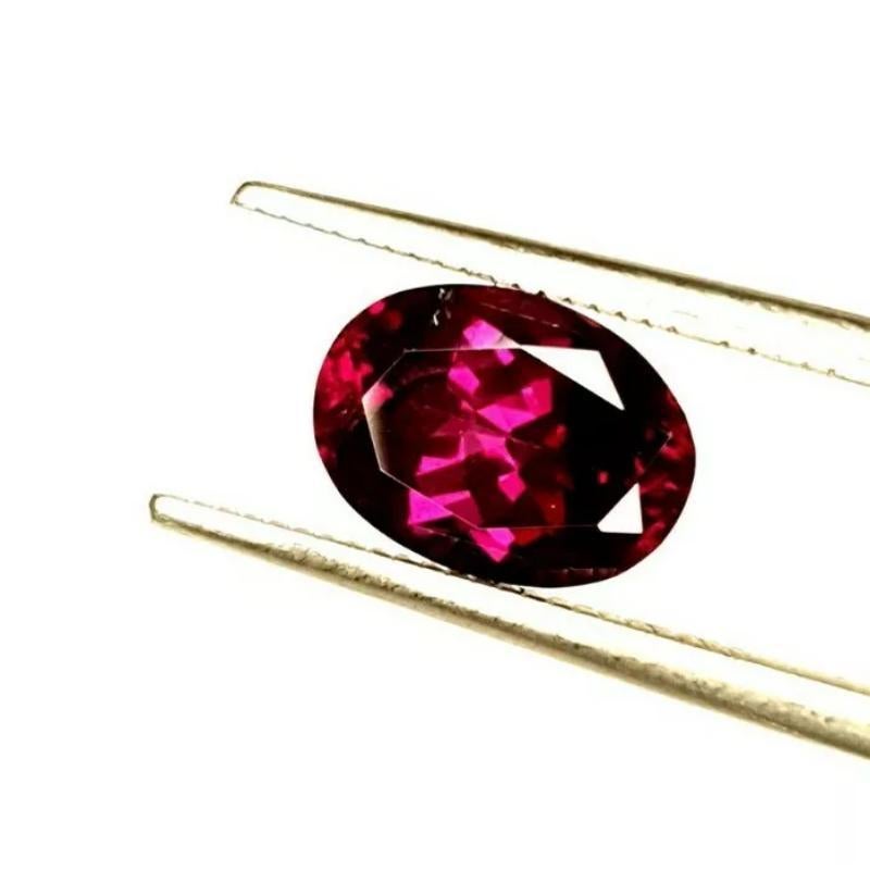 Purple Garnet 2.25Cts Mozambique Purple Garnet CERTIFIED Oval Rare Grape Garnet.
Light weight can be worn everyday

Additional information:
Condition: New without tags: A brand-new, unused, and unworn item (including handmade items) that is not in