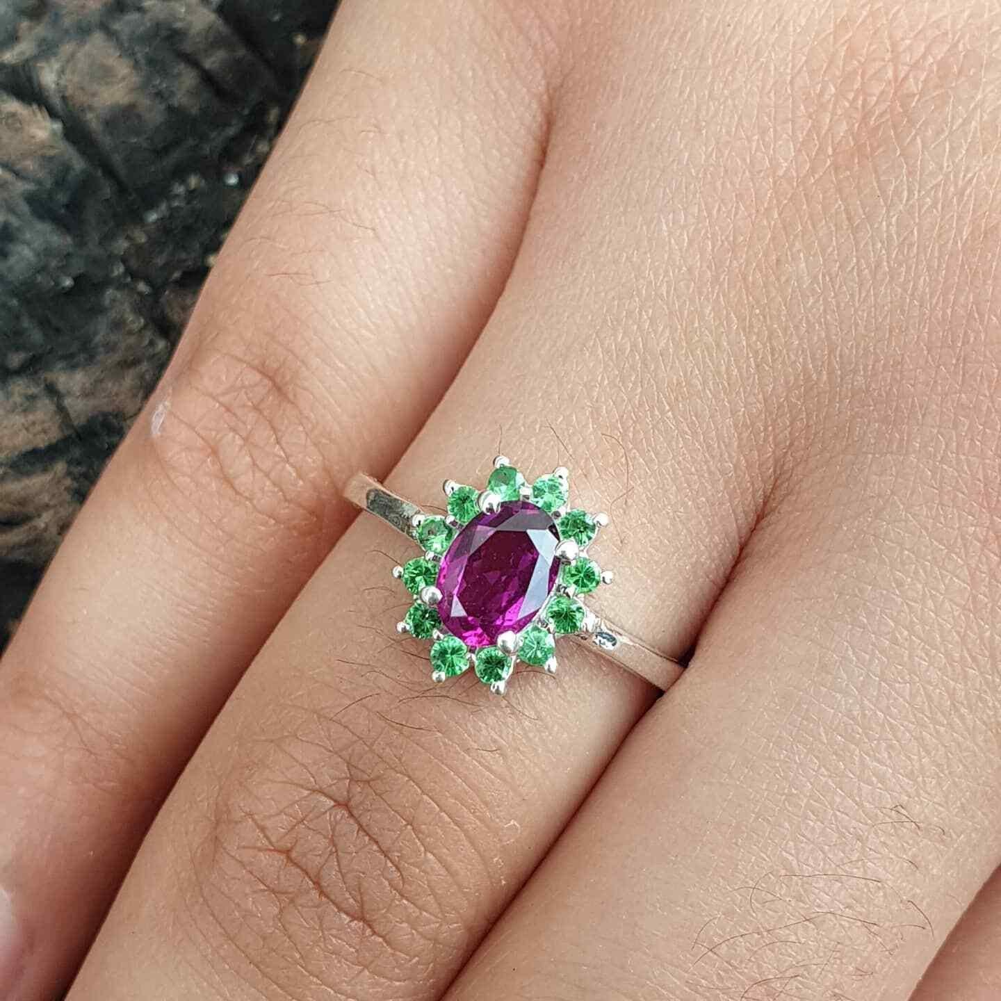 Round Cut Purple Garnet Cluster Ring Sterling Sliver Ring For Birthday/Anniversary Gift. For Sale
