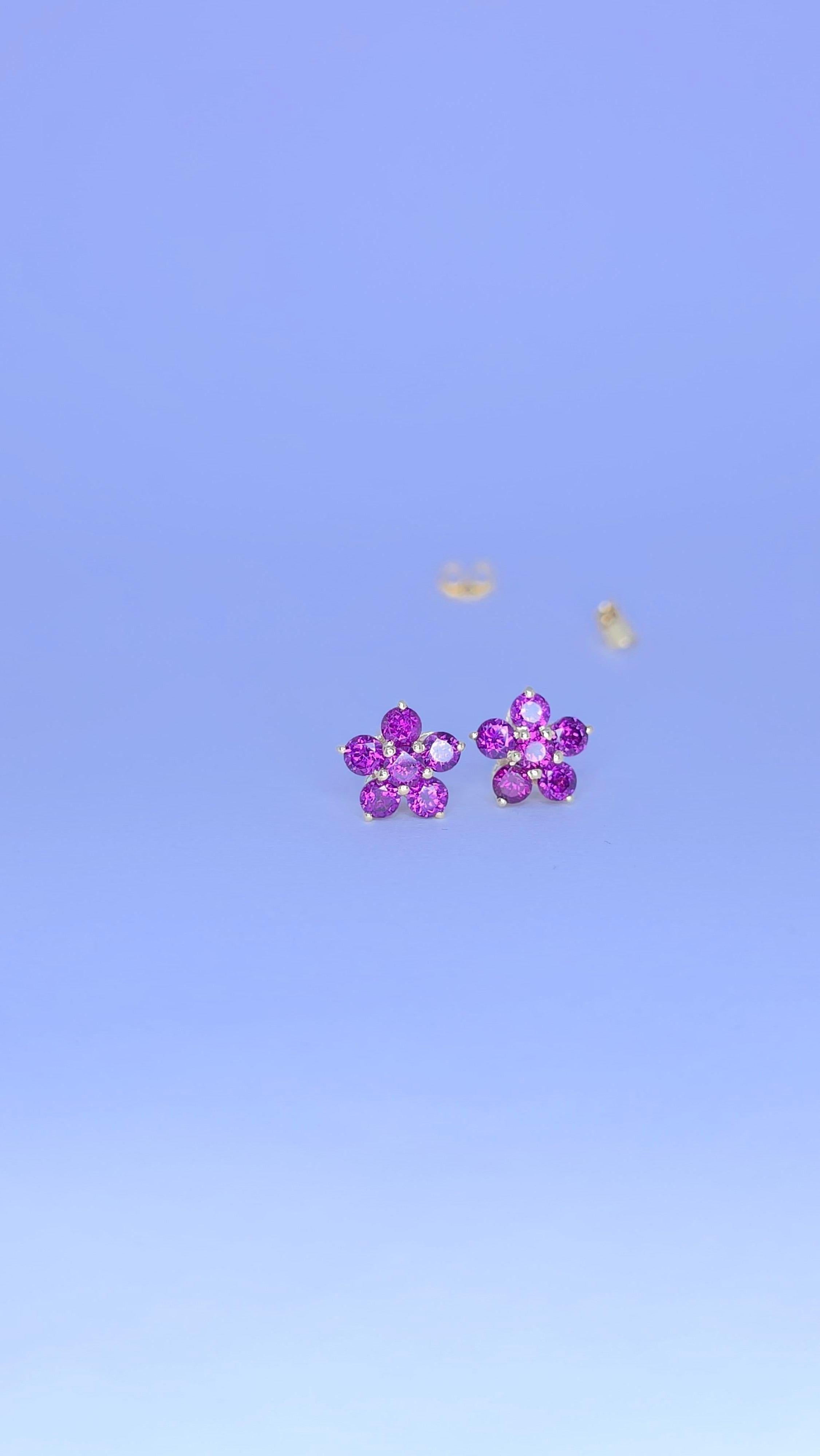 Orecchini con perno in granato rodolite viola in argento 925