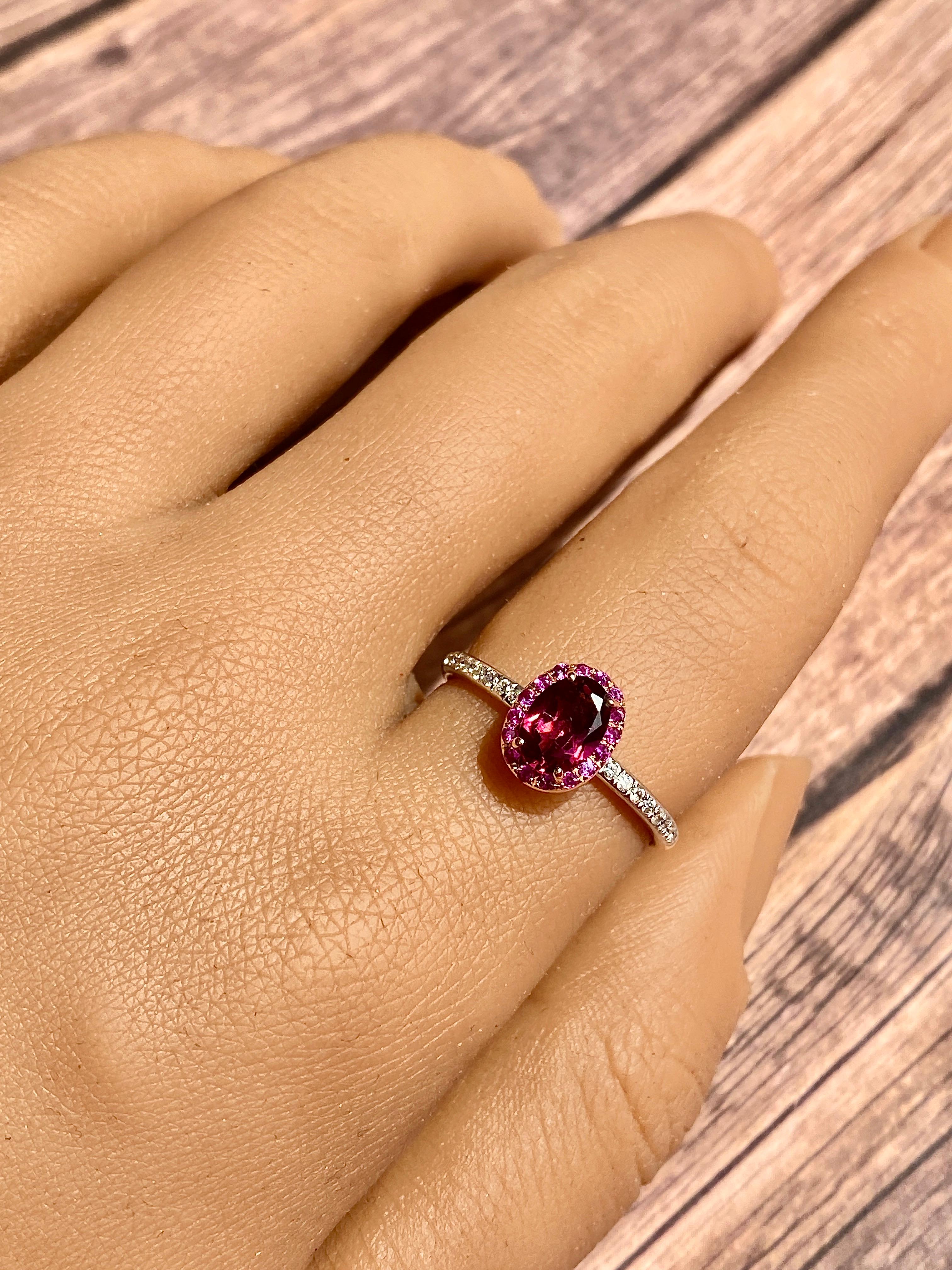 Purple Garnet Solitaire Ring with Natural Round Diamonds Made in 14k Rose Gold For Sale 2