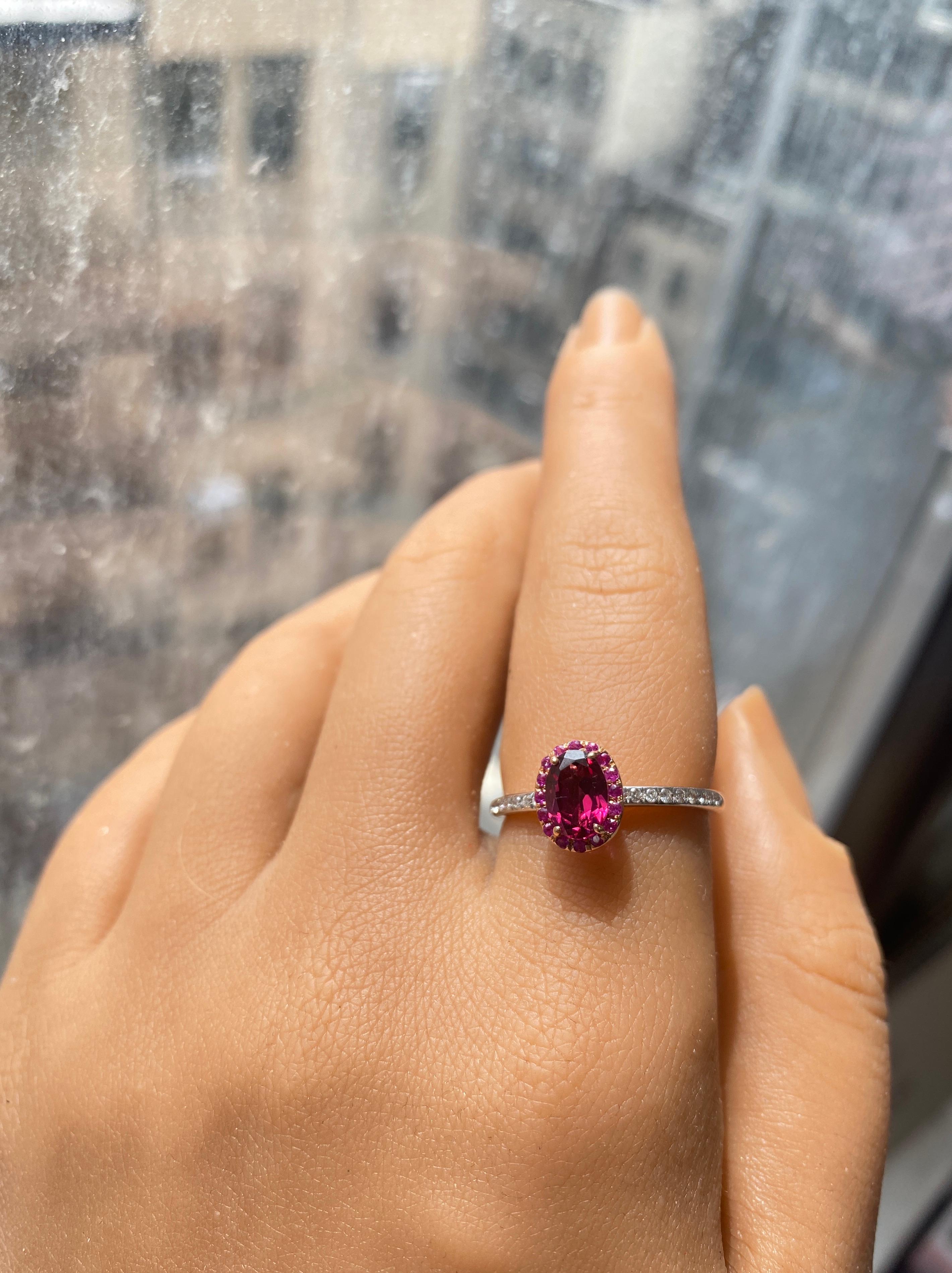 Women's Purple Garnet Solitaire Ring with Natural Round Diamonds Made in 14k Rose Gold For Sale