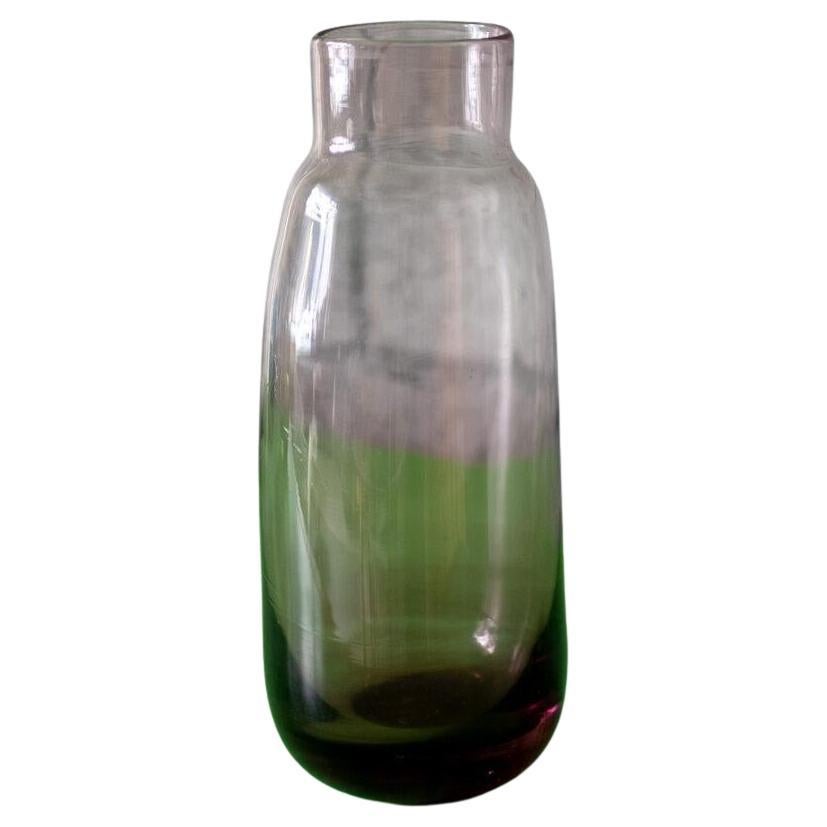 Vaso di vetro viola di Claude Morin