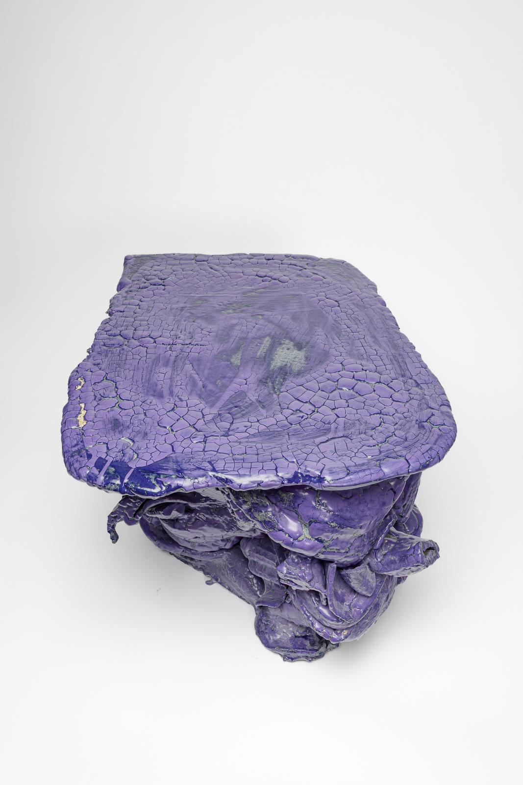 Table en céramique émaillée violette de Patrick Crulis, 2025. en vente 1